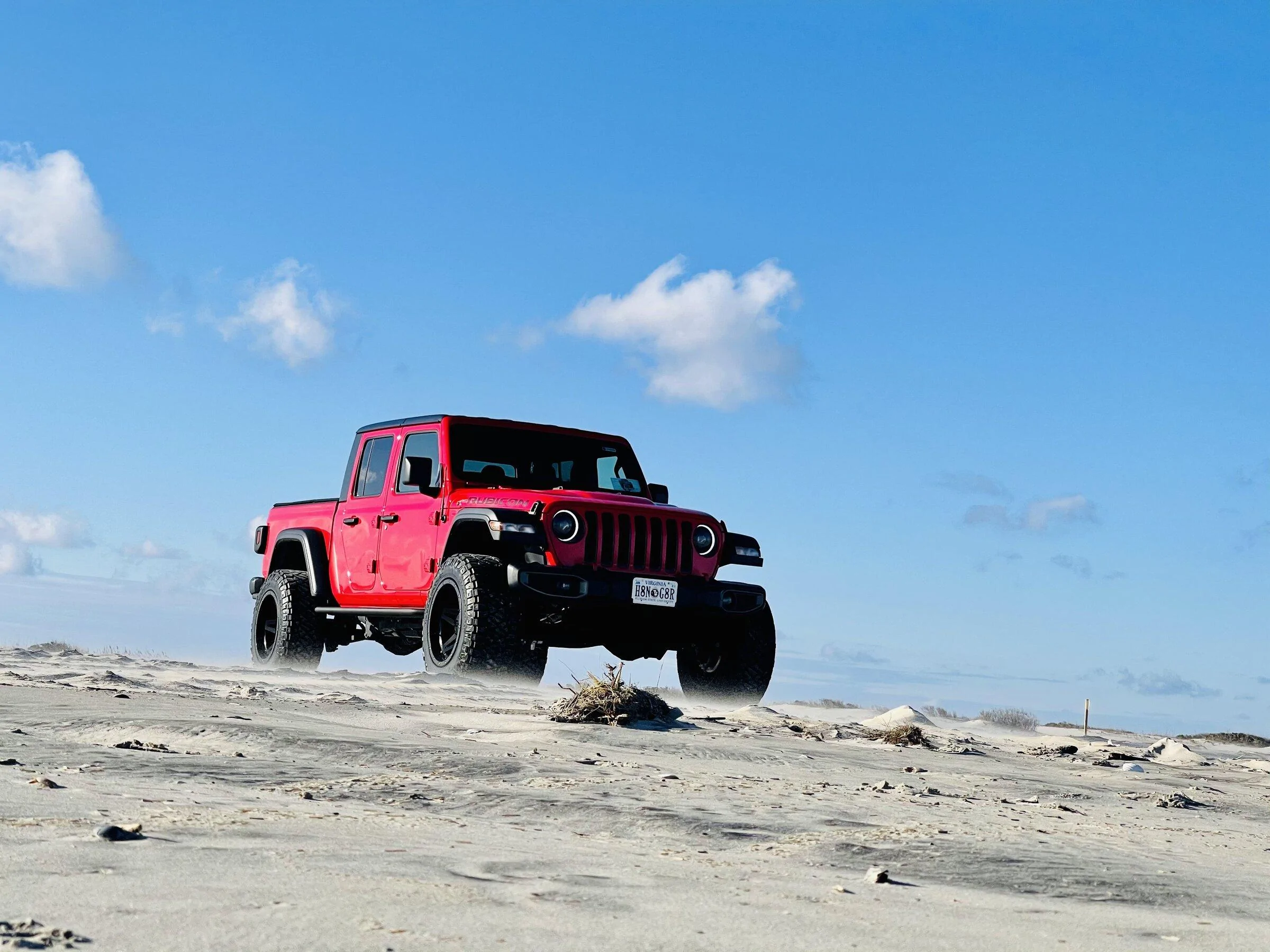 Jeep Gladiator Lets see those Gladiator Beach pics 9A738968-65BB-4F7E-A7D6-FC3501C2D2D3