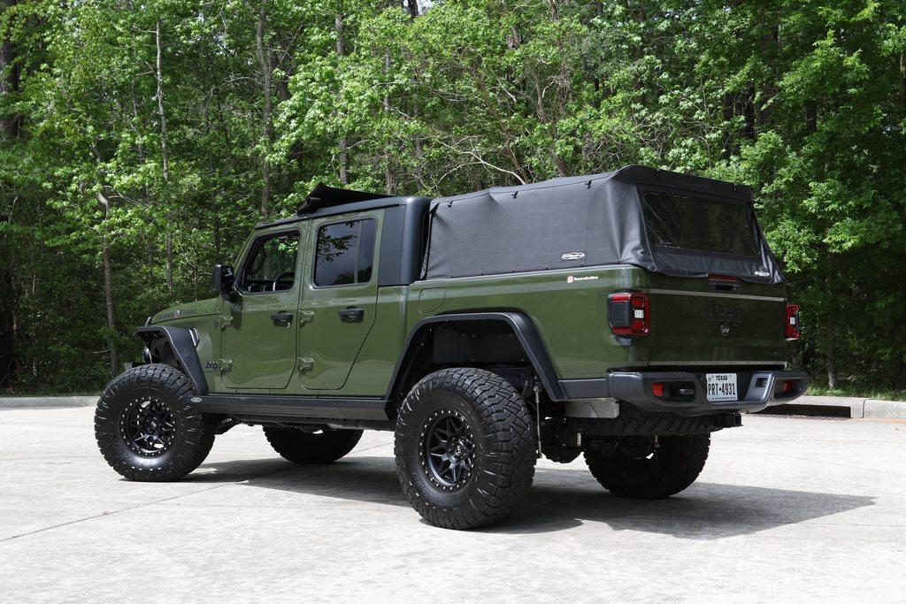 Jeep Gladiator Softopper and BedRug installed CUs6vR9h