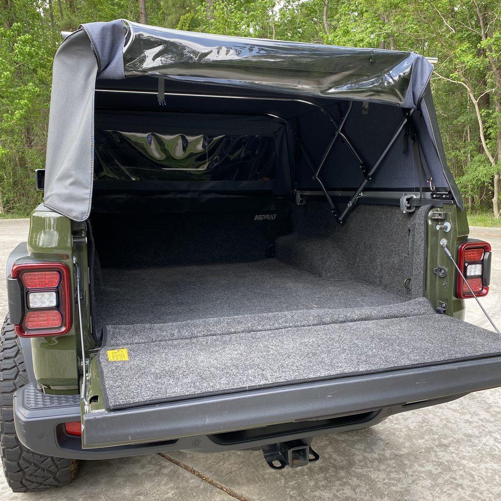 Jeep Gladiator Softopper and BedRug installed WbGASjAh