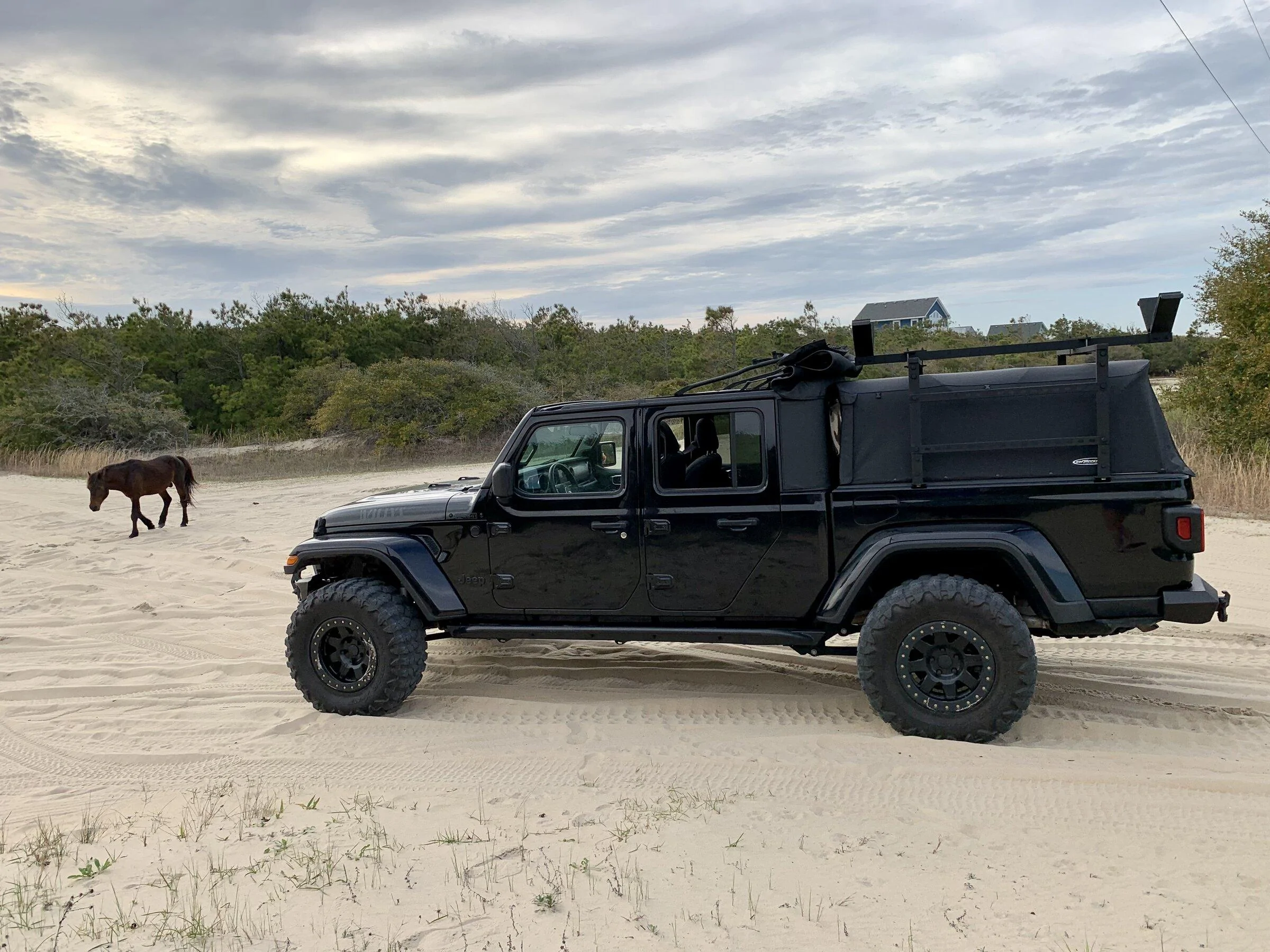 Jeep Gladiator Willys-Overland JT Build A6F8555A-5662-4BDC-9D5F-336CD7BD0ED4