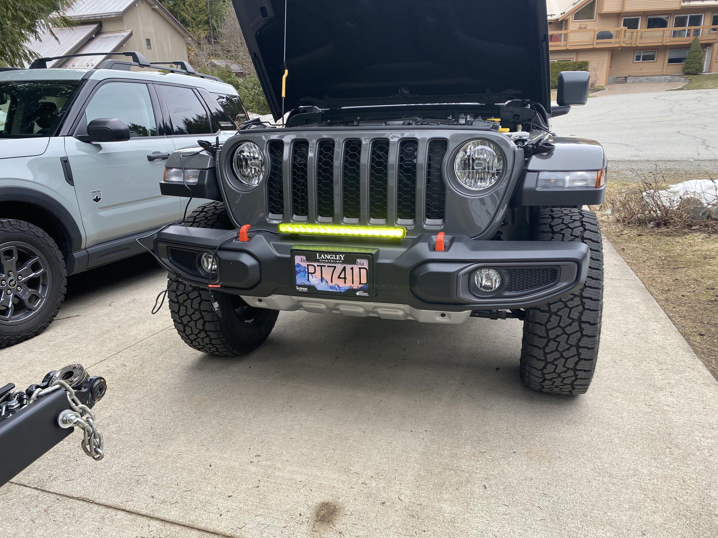 Jeep Gladiator MOJAVE Edition Gladiator JT Club 974A4ACA-B001-4302-91F0-BE4A121AA40A