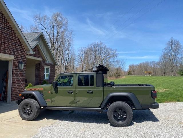 Jeep Gladiator Gupton Motors up to 8% below invoice thumbnail_IMG_1215