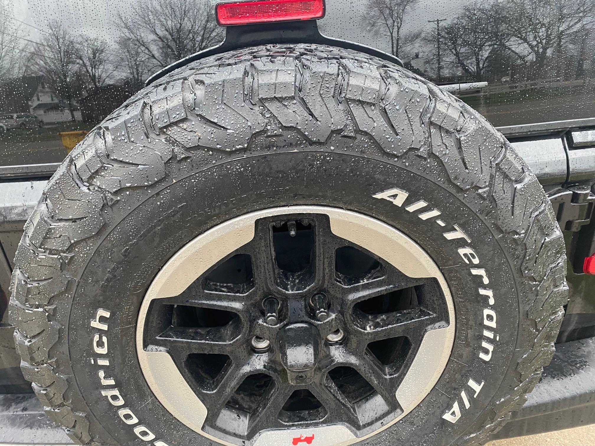 Jeep Gladiator Rubicon Wheels  and Tires $800 IMG_7542