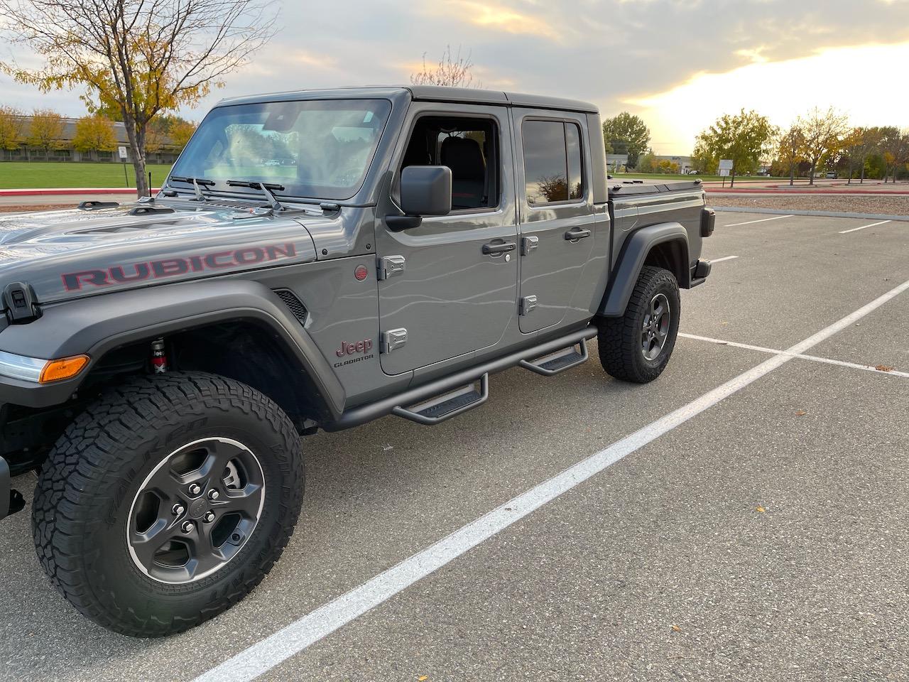 Jeep Gladiator 2021 Sting Gray Rubicon: Loaded $53K front sid