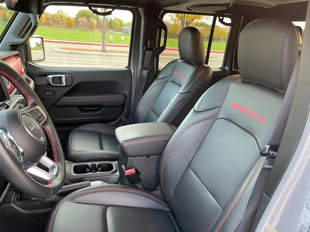 Jeep Gladiator 2021 Sting Gray Rubicon: Loaded $53K frontseats