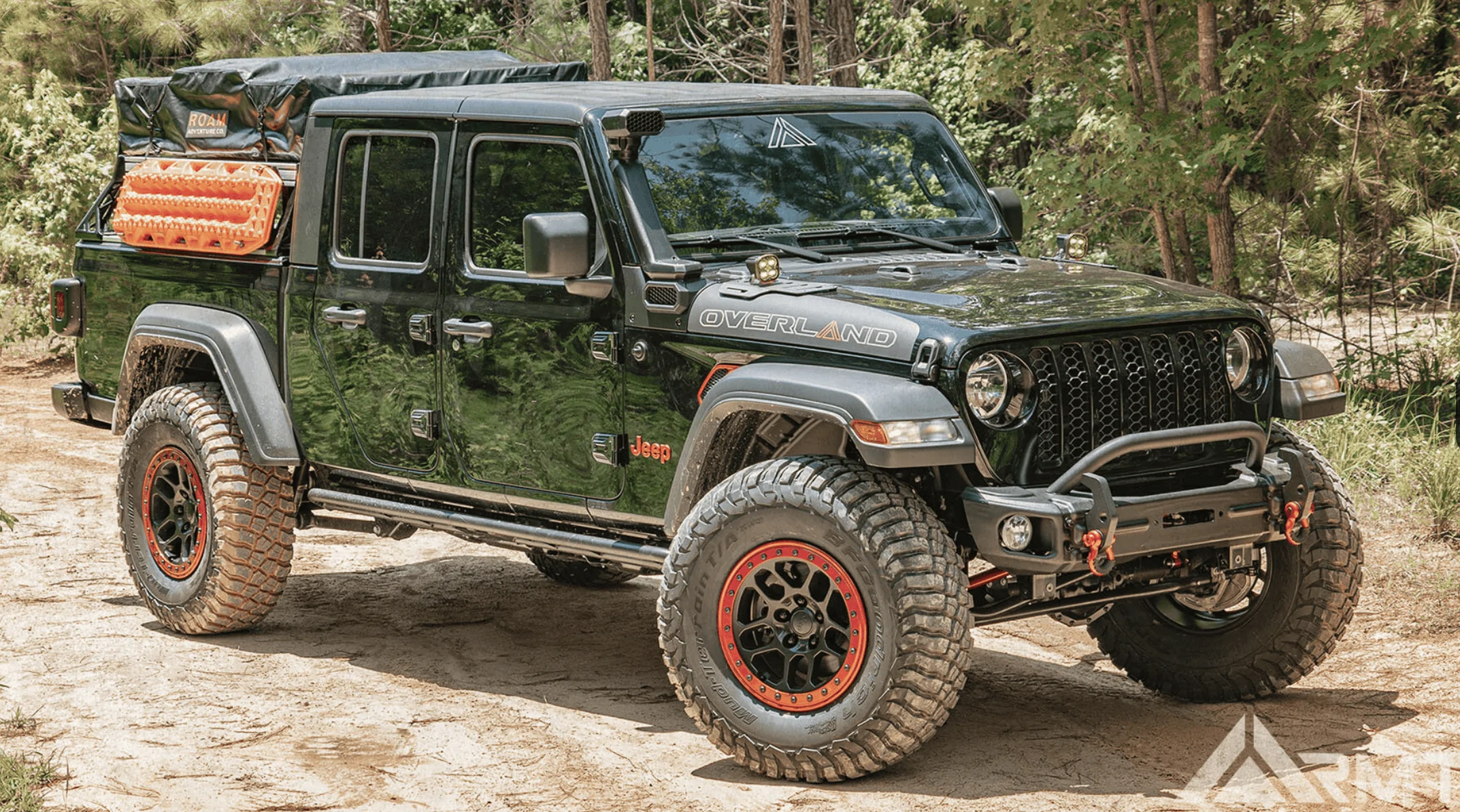 Jeep Gladiator RMT hood mounts with Baja Cube Lights Screen Shot 2022-04-21 at 4.46.22 PM
