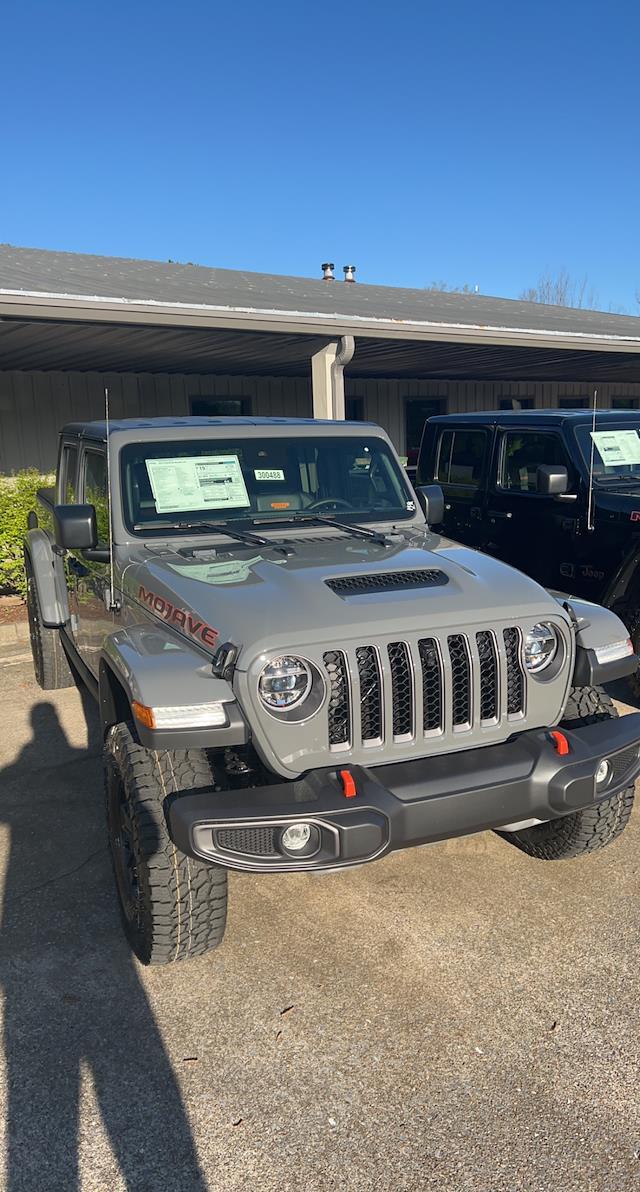 Jeep Gladiator Took Delivery of Your JT? Sign in Here! IMG_1544[1].JPG