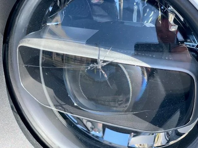 Jeep Gladiator Cracked Headlight!  What to do... Headlight