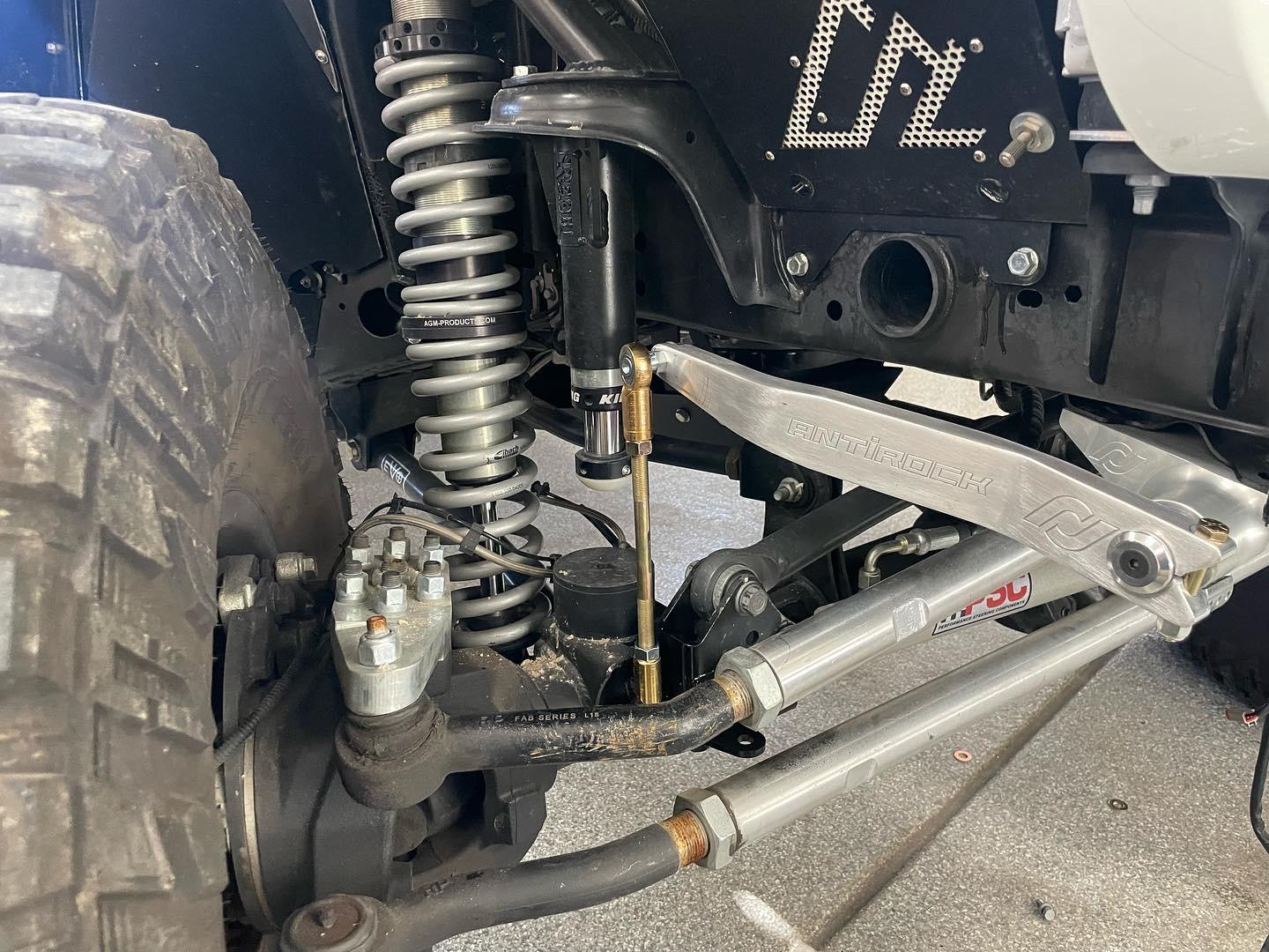Jeep Gladiator Custom 2020 Jeep Gladiator on Dana 60's F8C55AFB-40BC-4426-809E-F6A07CEB93C0