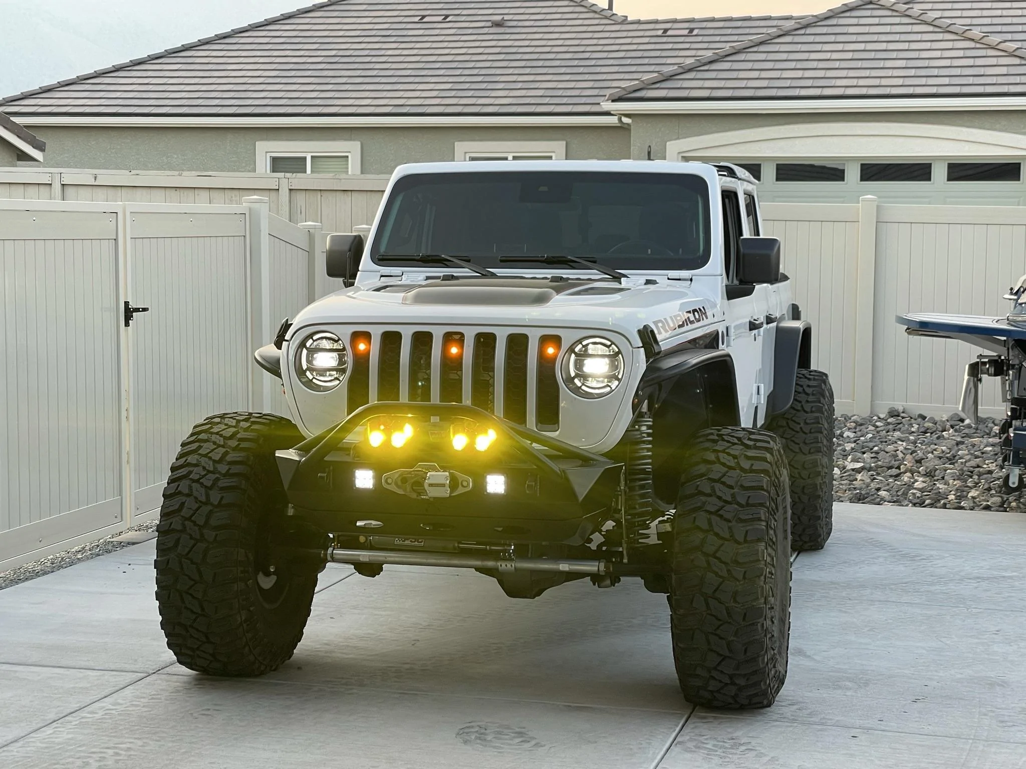 Jeep Gladiator Custom 2020 Jeep Gladiator on Dana 60's IMG_1791