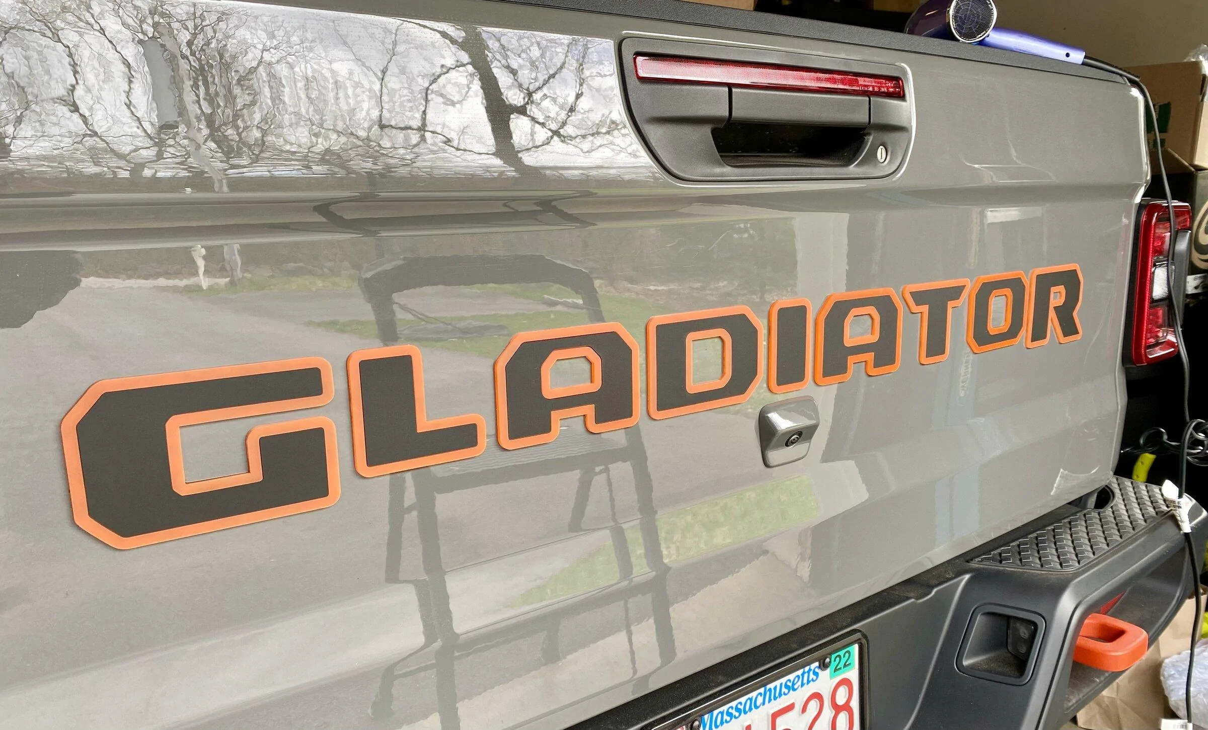Jeep Gladiator "JEEP" tailgate badge mods? 836F8903-76D3-42F9-83D5-14D2568C1D58