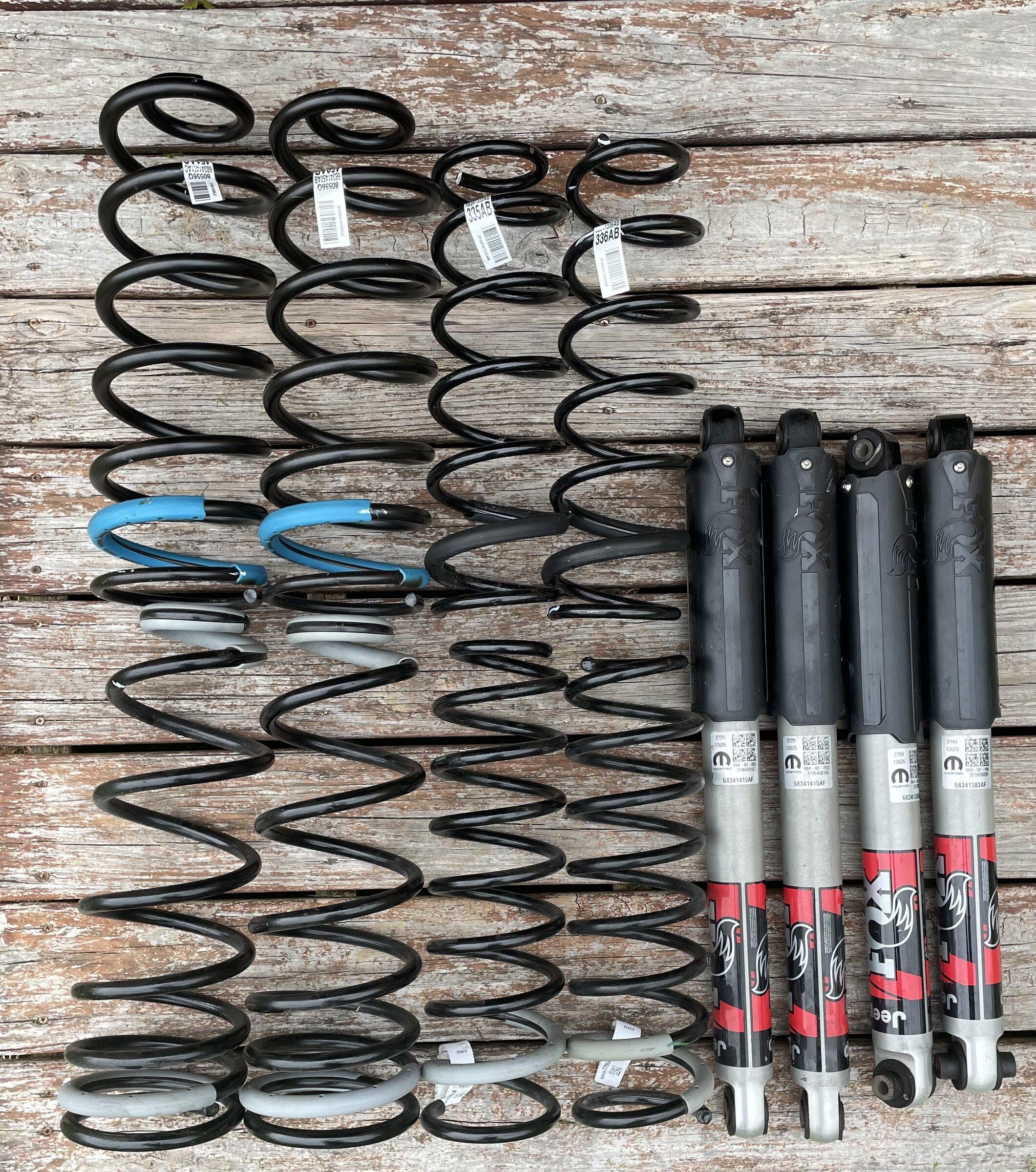 Jeep Gladiator Rubicon Fox shocks and spring lot B5009491-626F-487E-87F0-F085507F6534