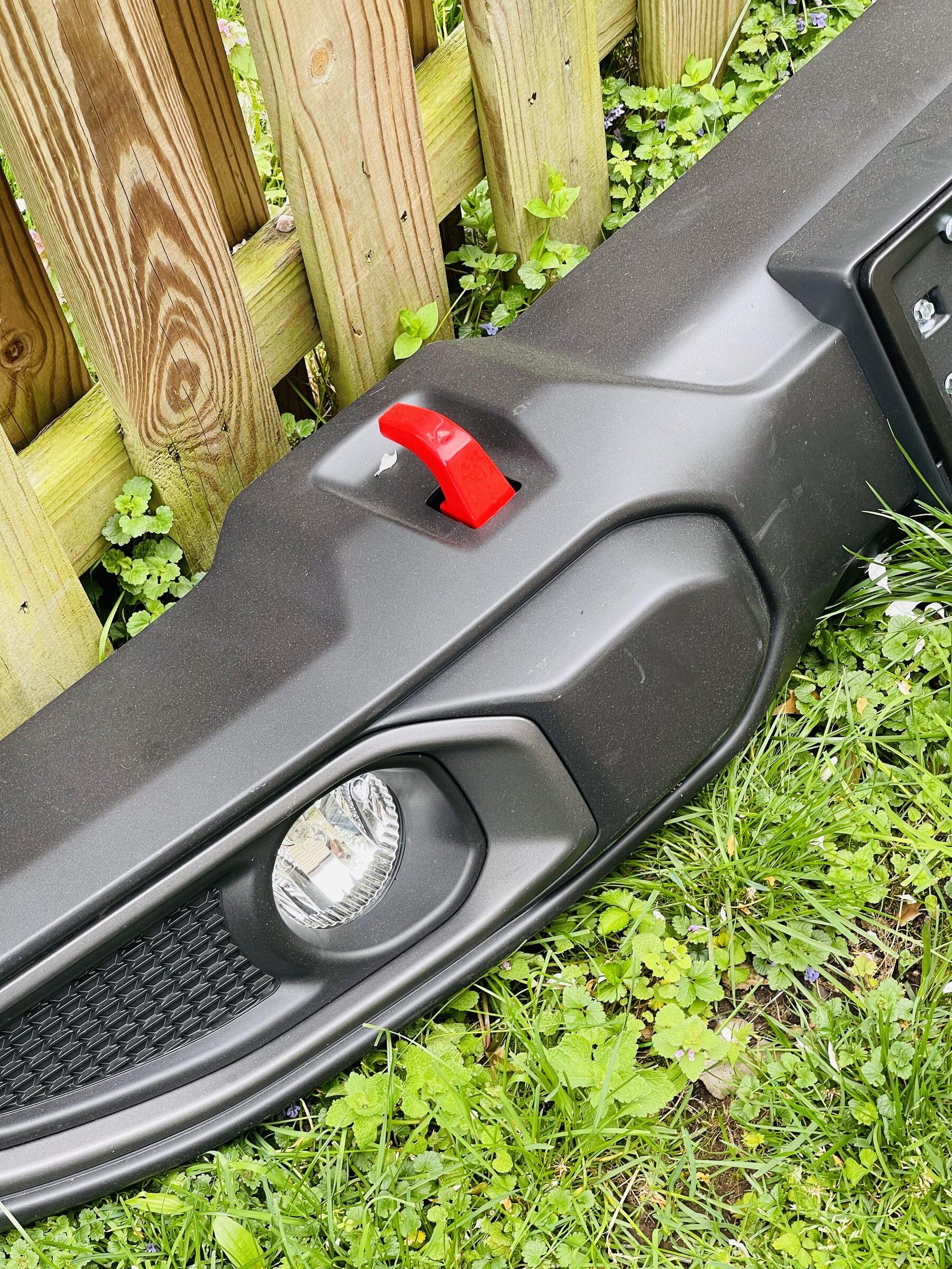 Jeep Gladiator Free Plastic Mojave Bumper with halogen lights and red tow hooks & Mojave Skid Plate 5BE1F3D9-17B0-4D9F-A043-B301BACCDE0C