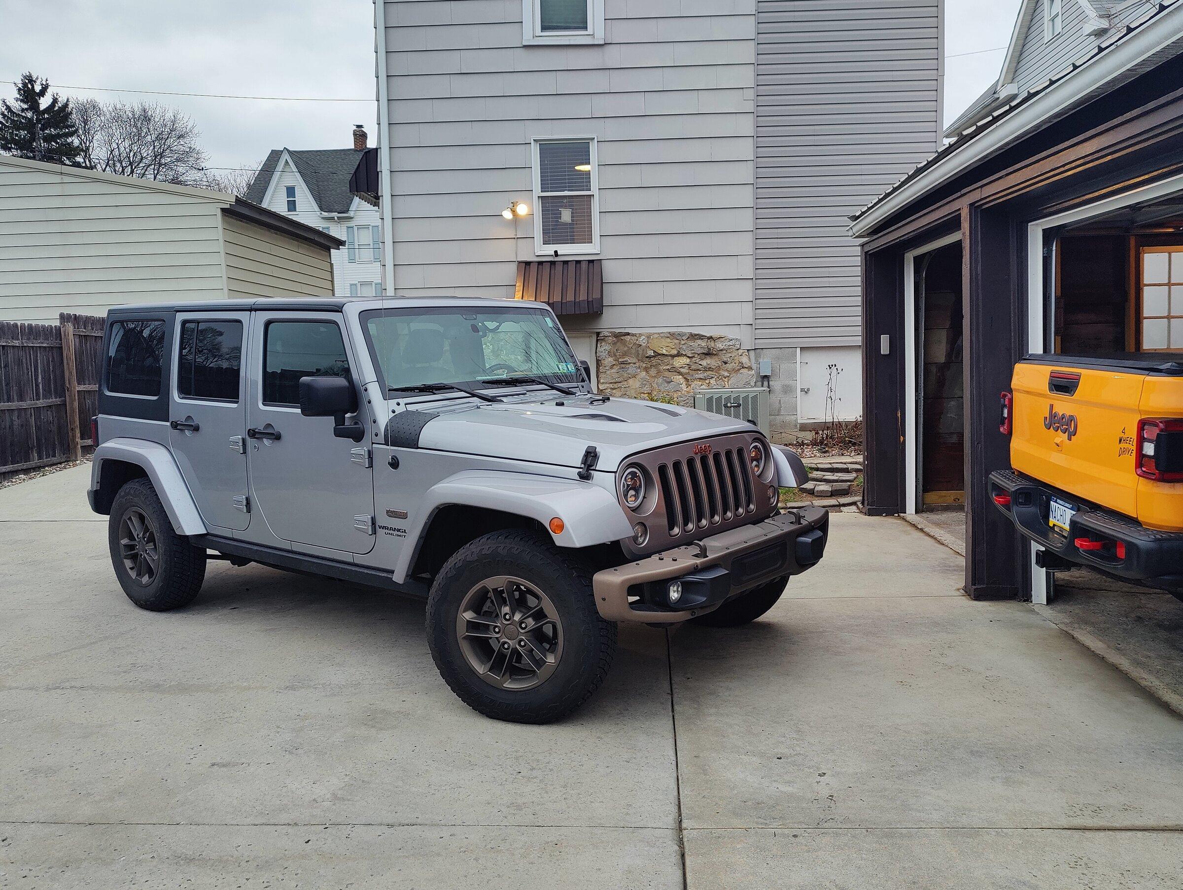 Jeep Gladiator Whats the best color combo? IMG20220406191130