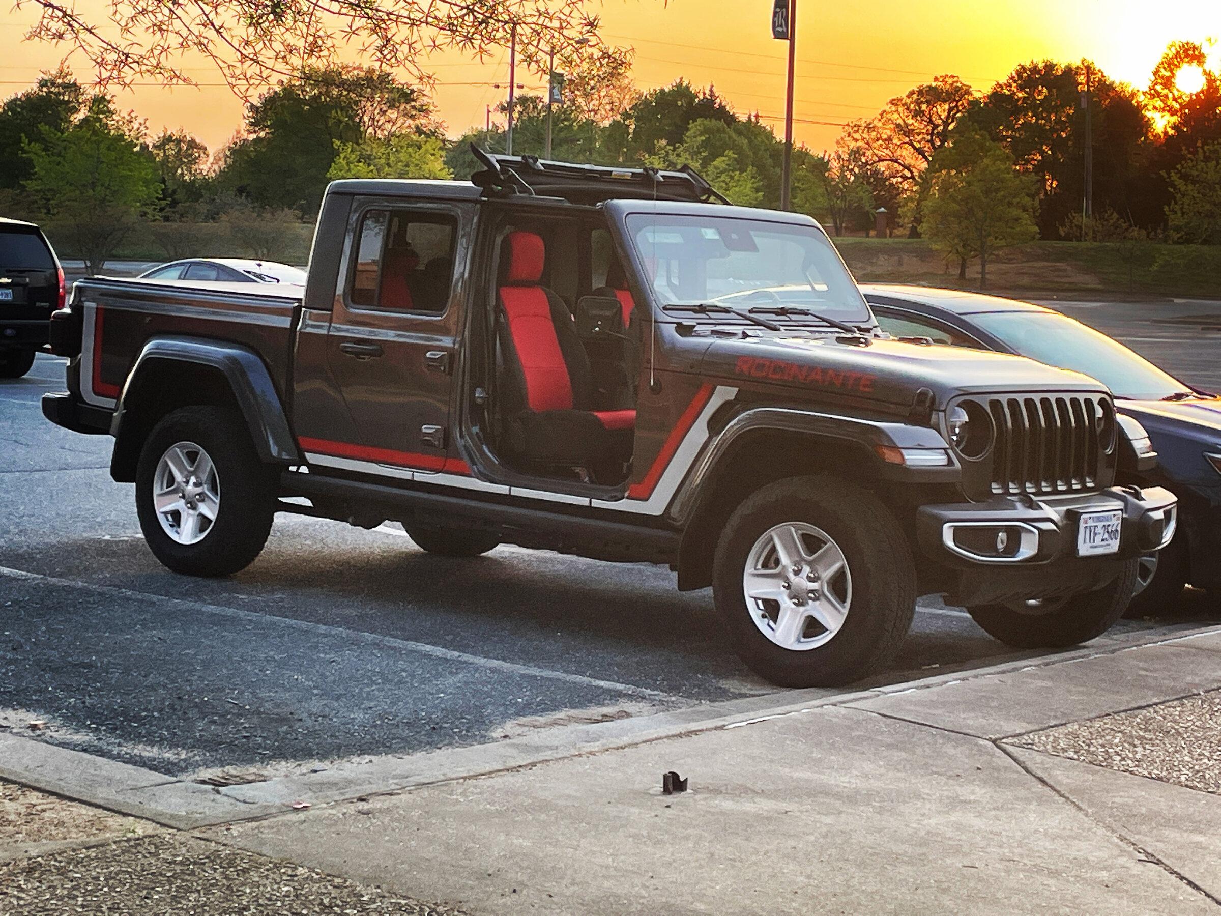 Jeep Gladiator GRANITE CRYSTAL JT Gladiator Club 871286DB-0E1C-45F6-9029-67294DE421B0