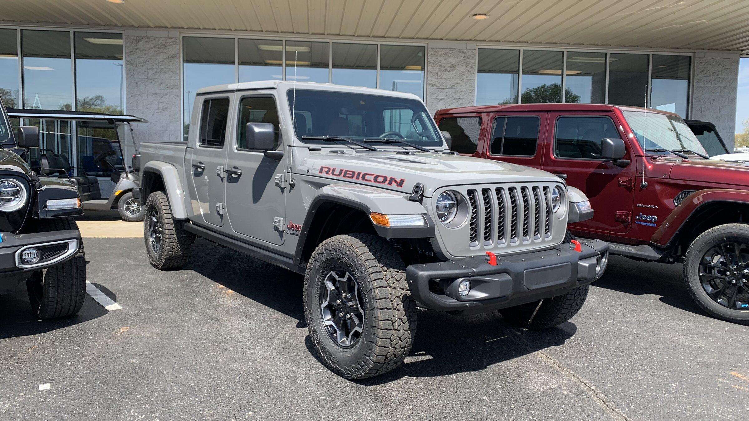 Jeep Gladiator Gupton Motors up to 8% below invoice FA09C62A-4FD9-448C-8D22-A9669FFEA39C