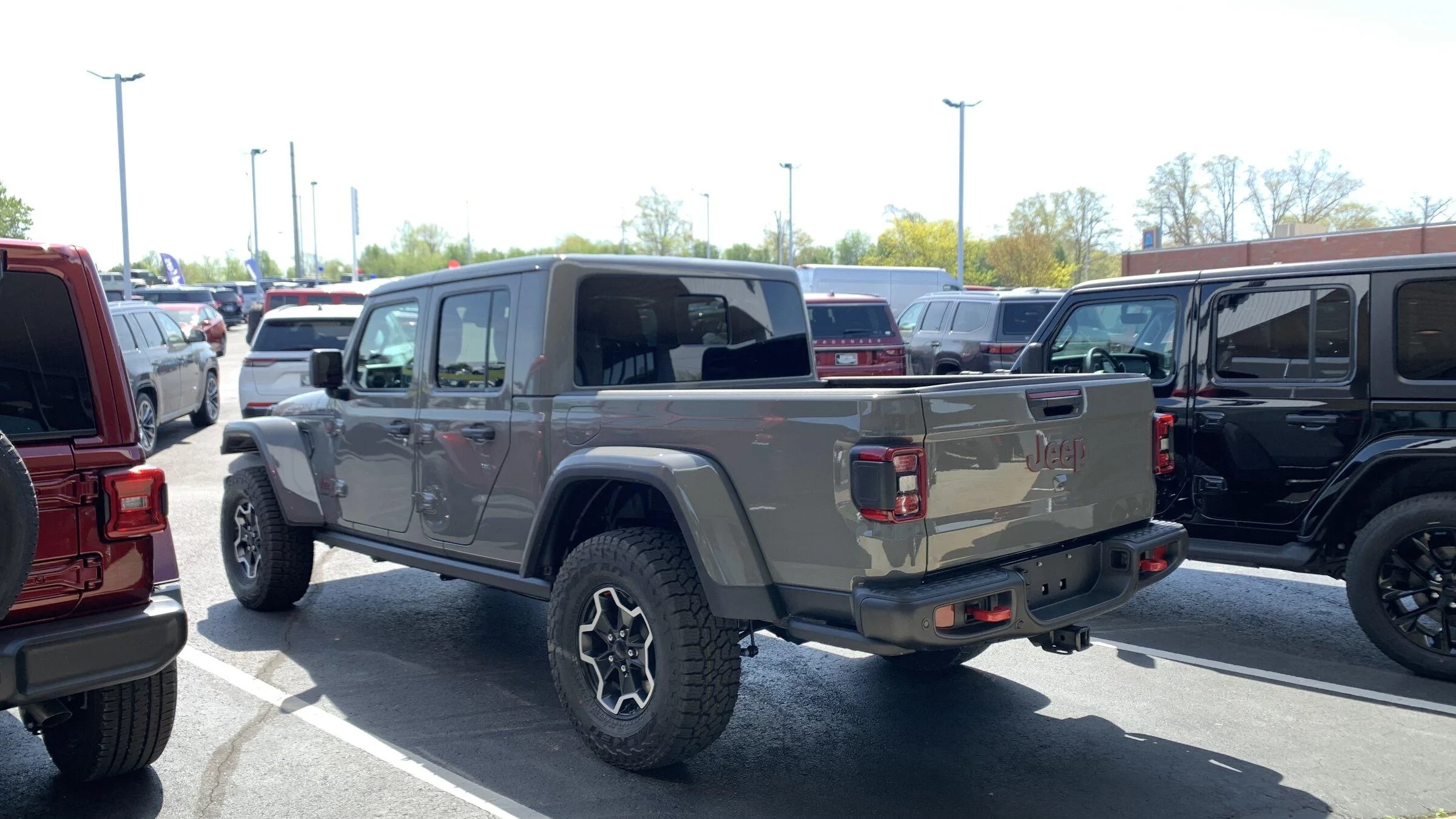 Jeep Gladiator Gupton Motors up to 8% below invoice C8D9D88A-0B0F-41C9-8EF4-70C5F9BB530A