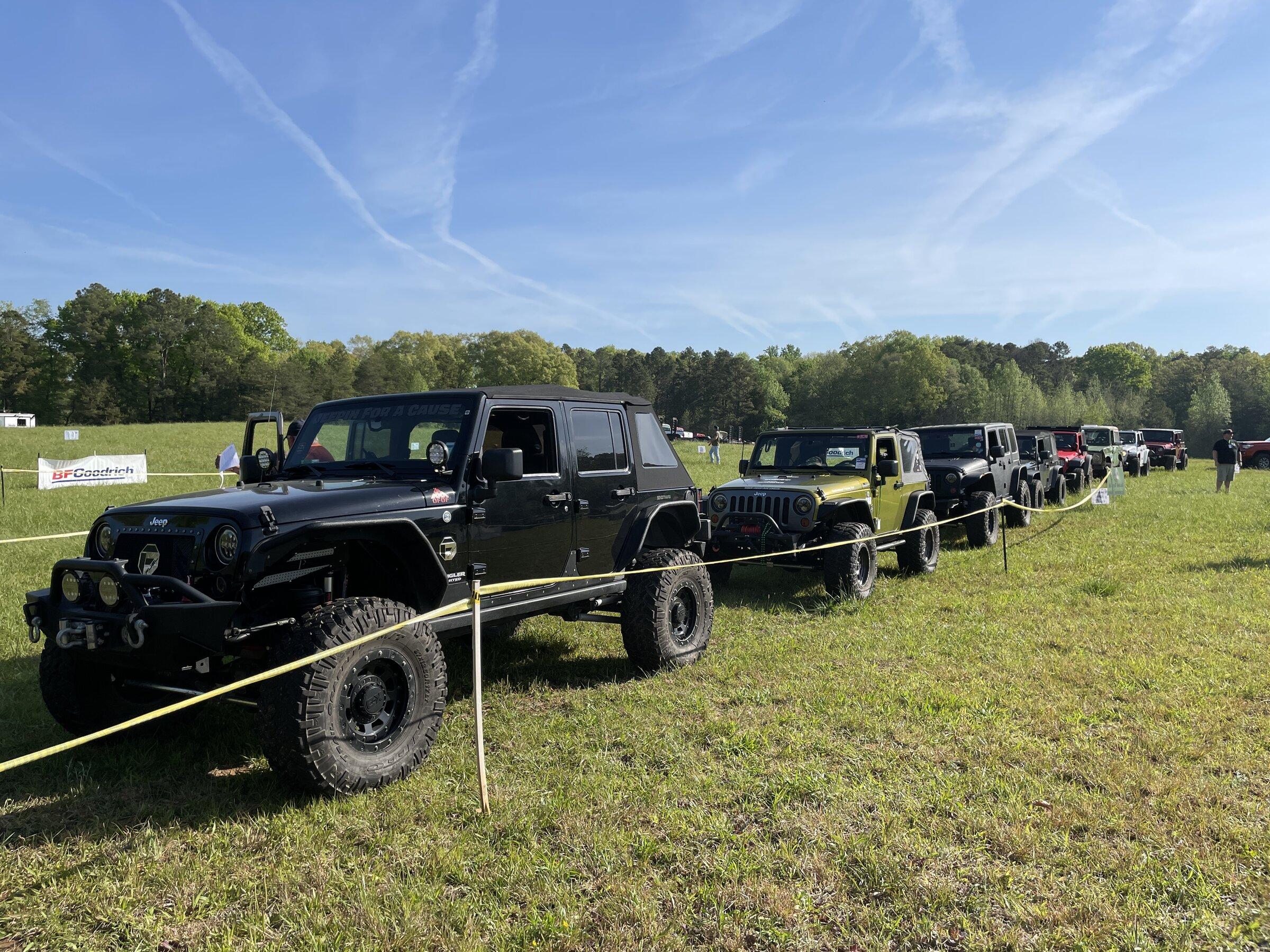 Jeep Gladiator STING GRAY Gladiator JT Club 38B8B316-6172-4031-830F-FC285D4AC25D