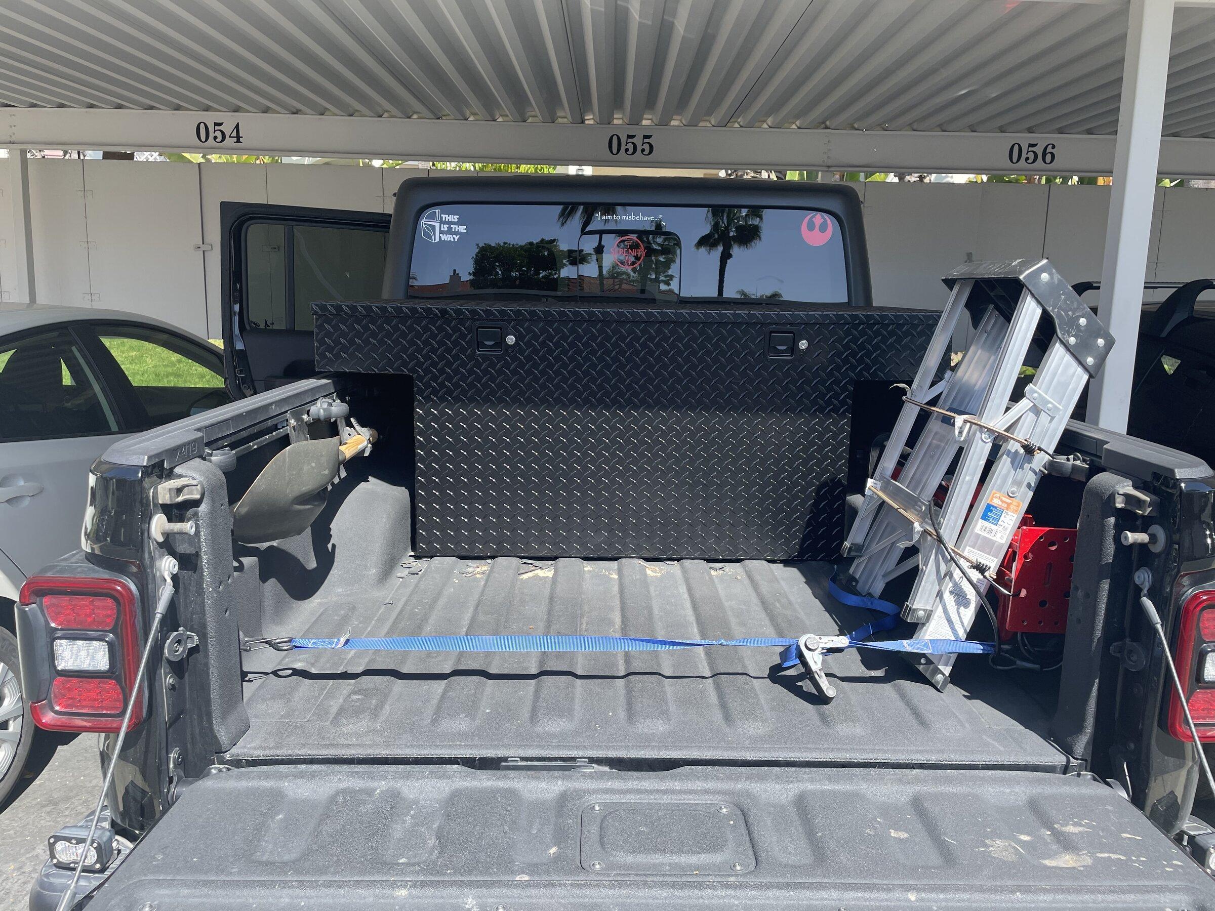 Jeep Gladiator Tool box? 79181799-ABD7-4FCB-AA47-A6C3A7D81F3A