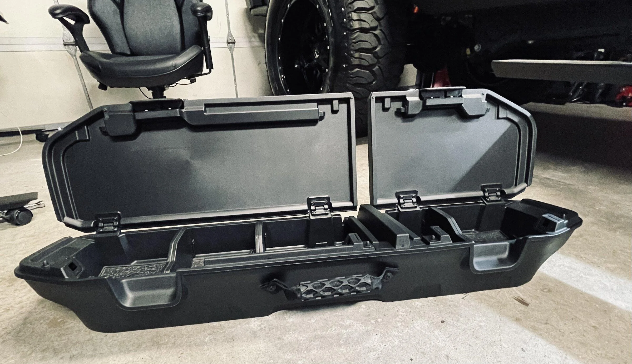 Jeep Gladiator Locking Under Seat Storage Bin F7429654-6B57-45CC-AD2A-F96AA6EE4D3A