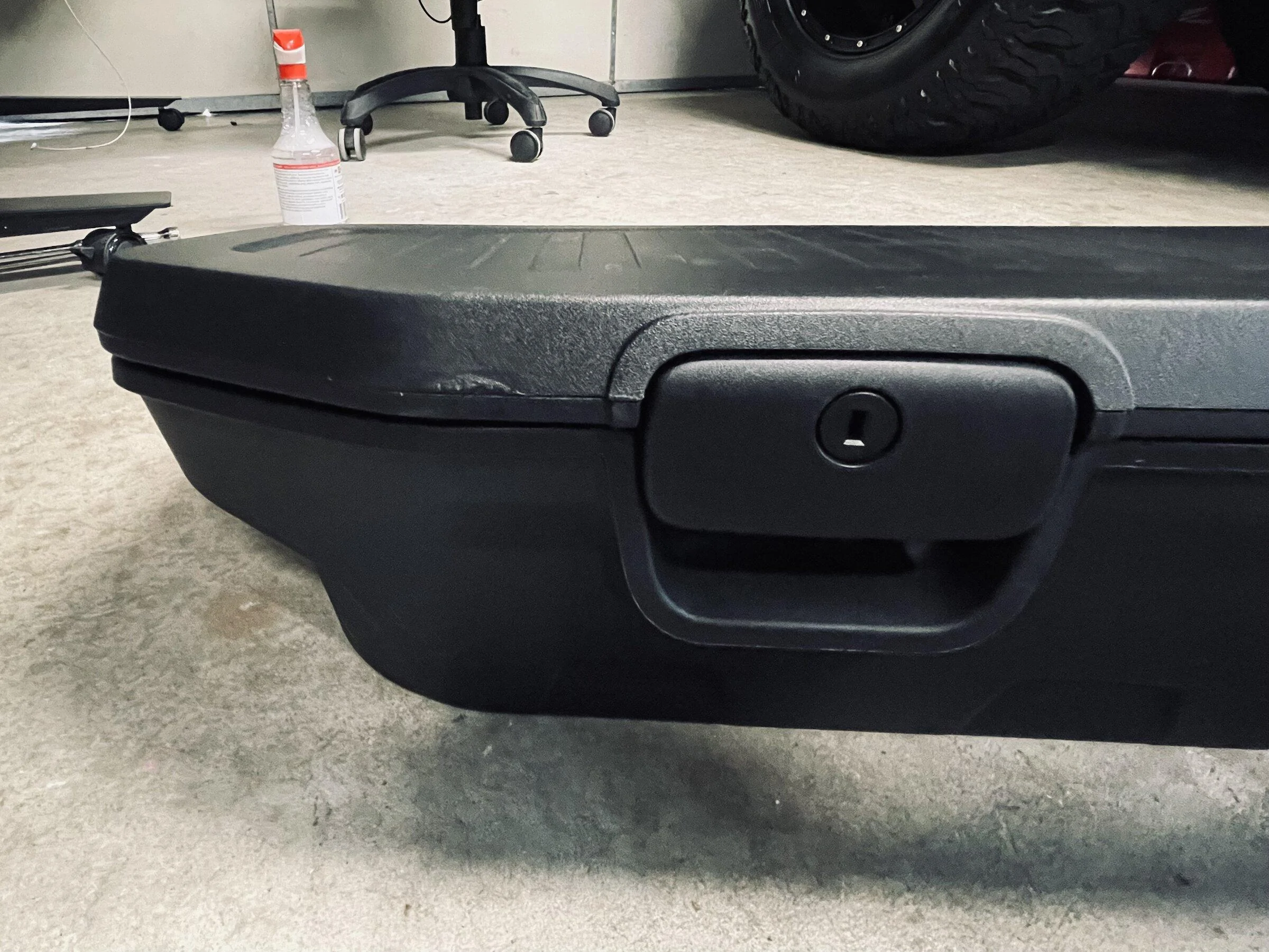 Jeep Gladiator Locking Under Seat Storage Bin BBB10CA0-7632-4267-B85A-50633EFF2AB4