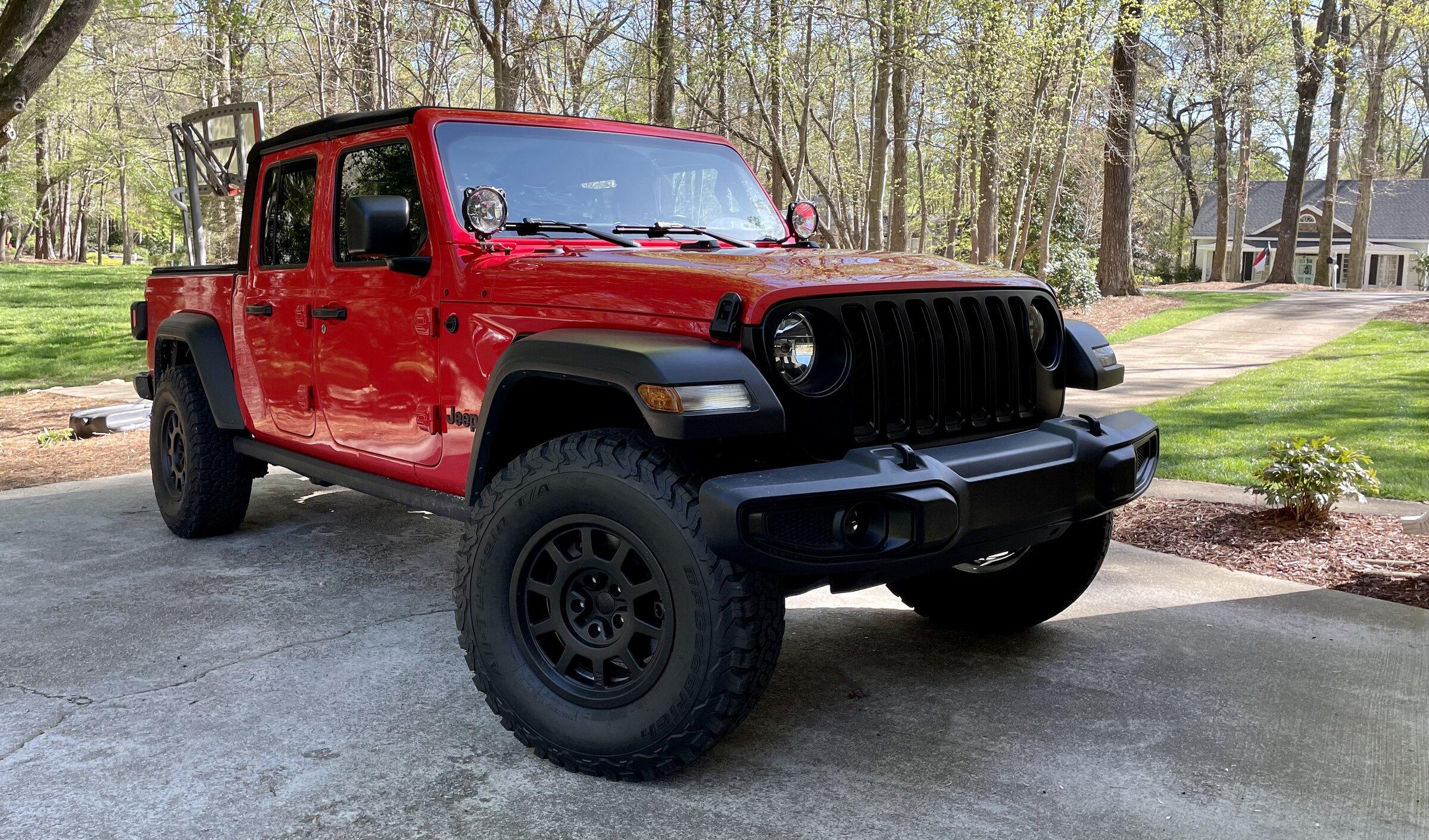 Jeep Gladiator Whats the best color combo? 5D9F7E3F-2543-4C52-AD81-9E4666352846