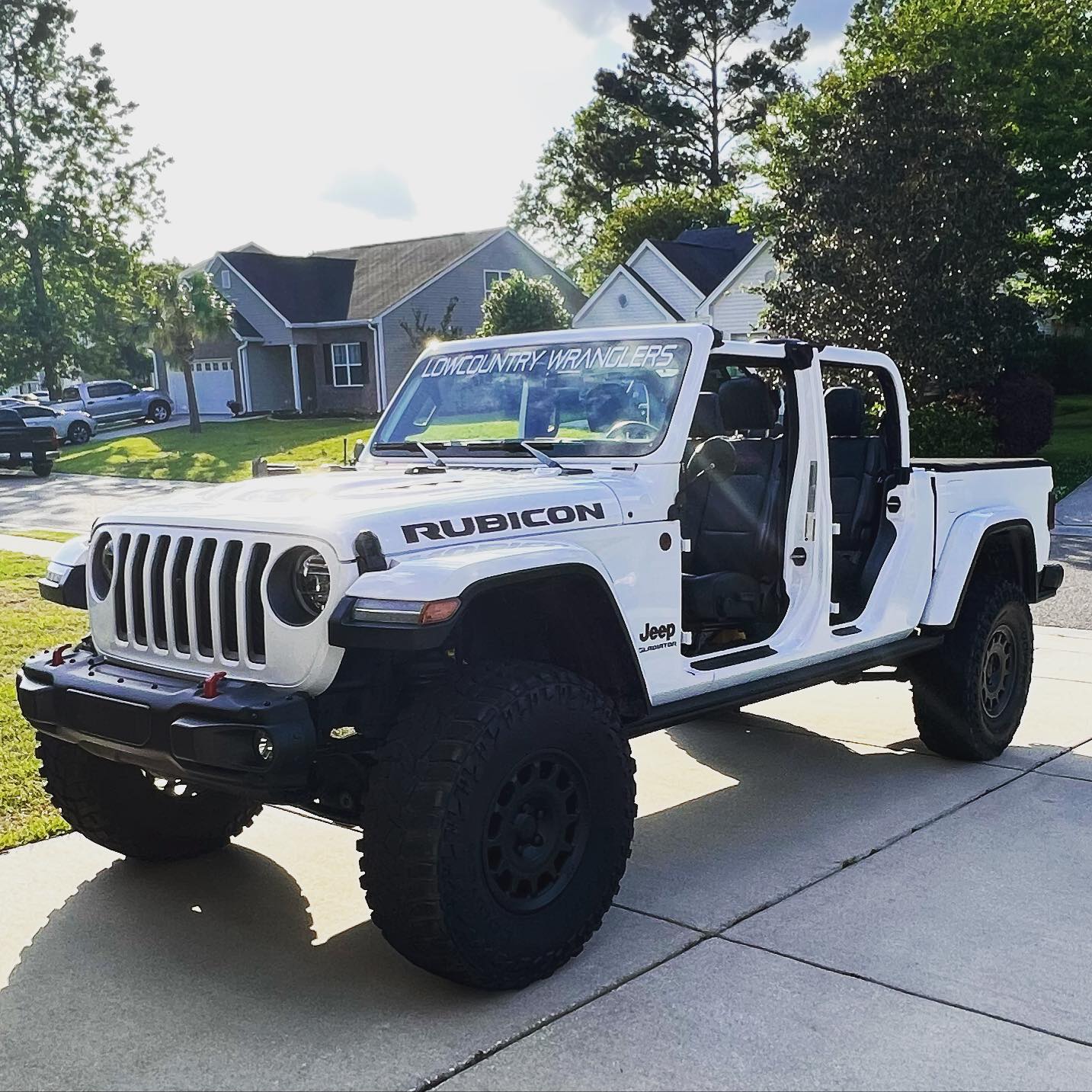Jeep Gladiator Nude Gladiators (no doors/tops) - pics please 279159439_10159760011670761_1552100464943369842_n