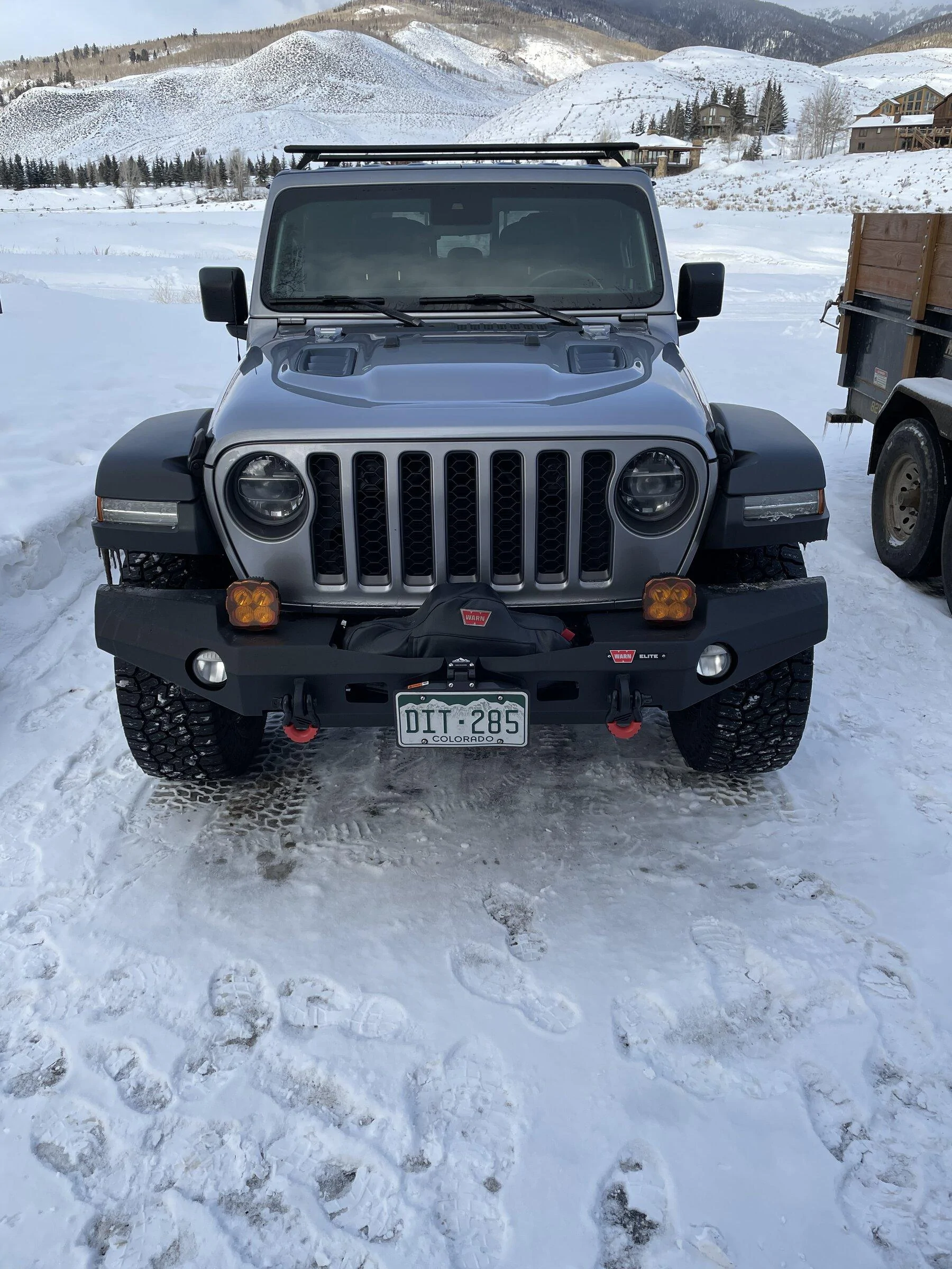 Jeep Gladiator Front license plate state and winch bumper 75BE3507-DFE3-49F8-B0AB-1C426F7F3E26
