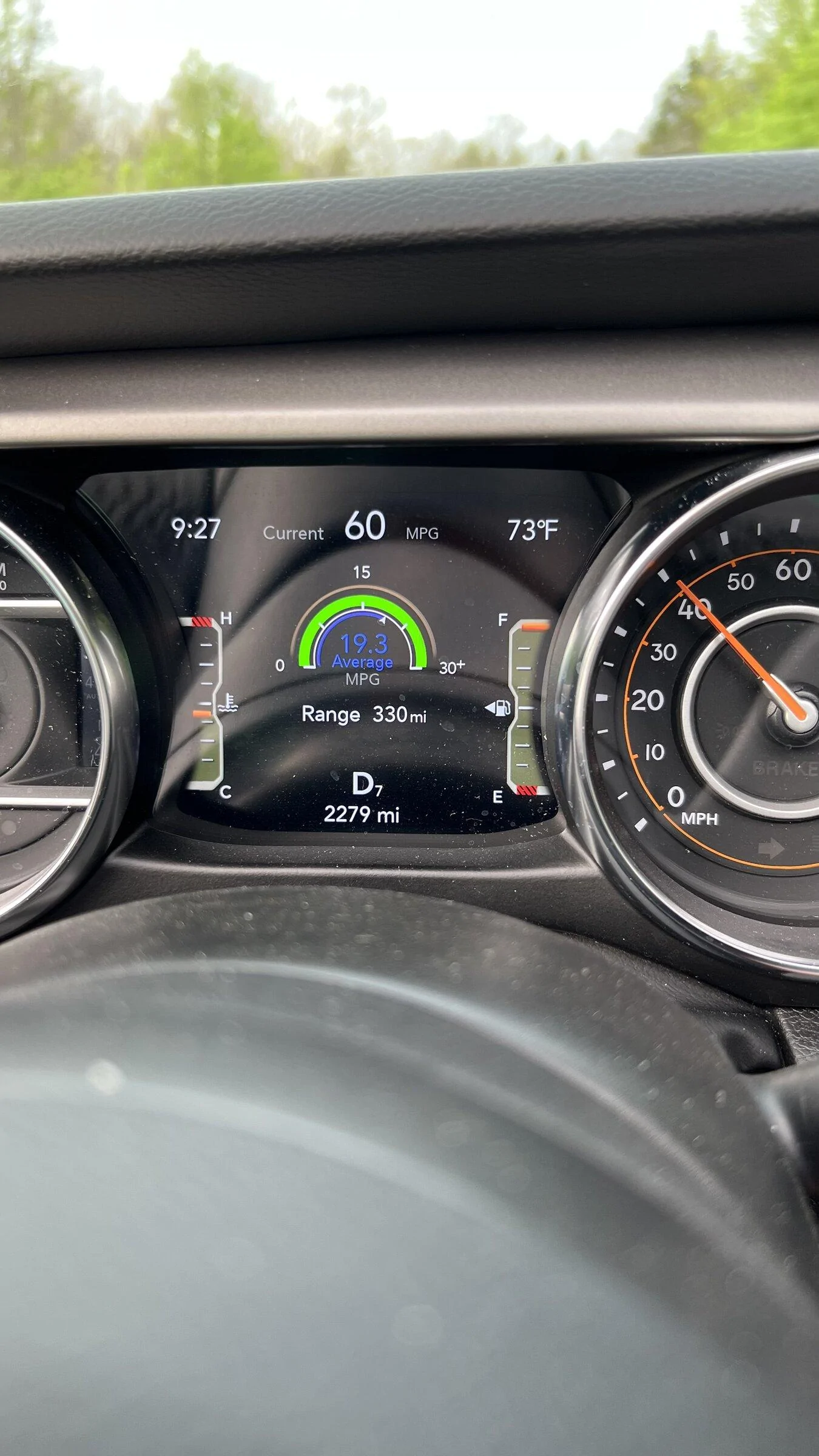 Jeep Gladiator Driver information center menus are inconsistent 680FD7E6-3170-4CB8-8C91-43F64756466E