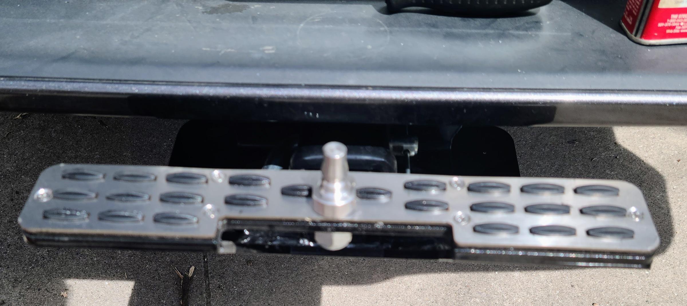 Jeep Gladiator $74.98 eBay hitch skid. hvln2sO