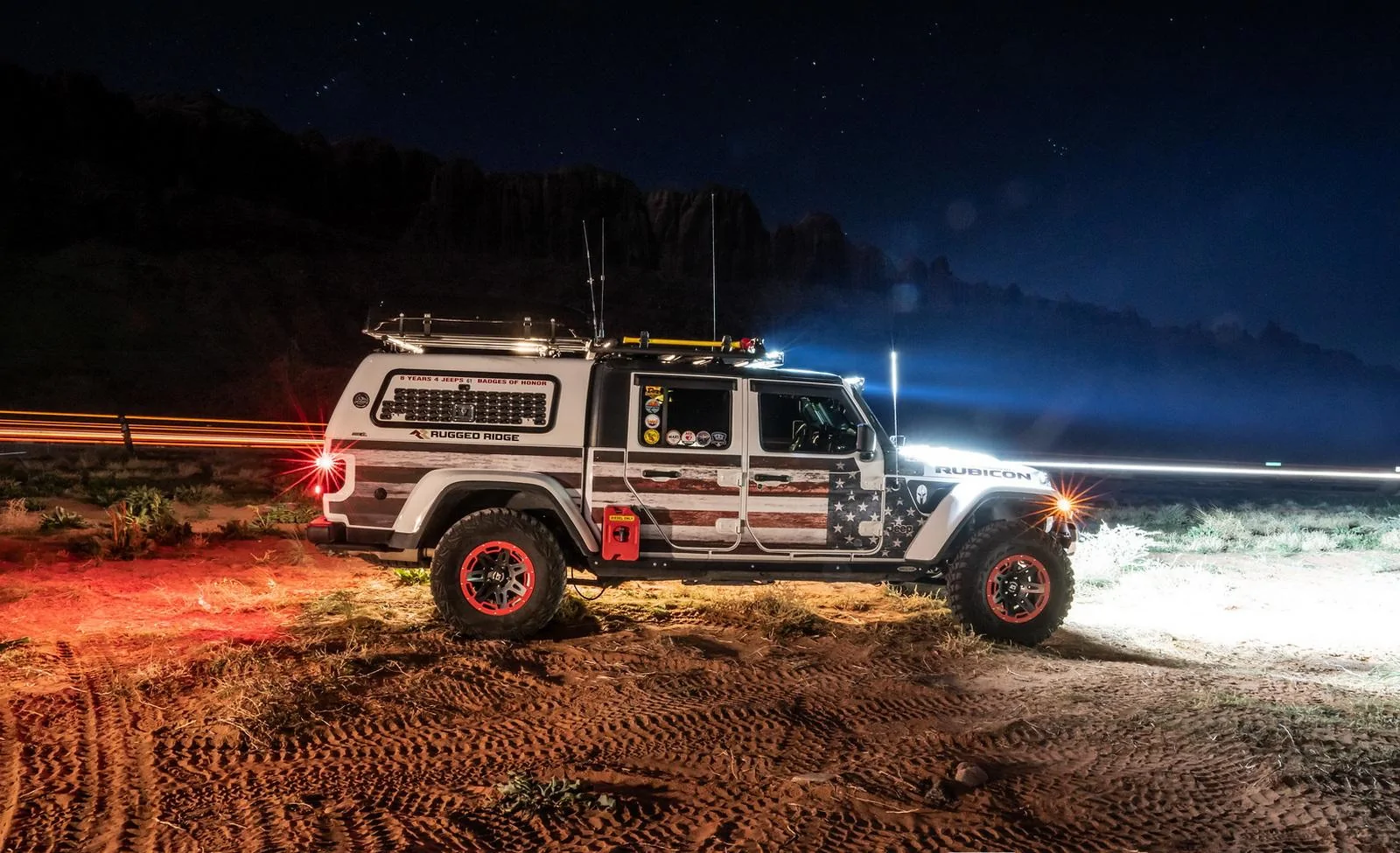 Jeep Gladiator A.R.E. CX EVOLVE CAP installed i-hwV88pF-X3