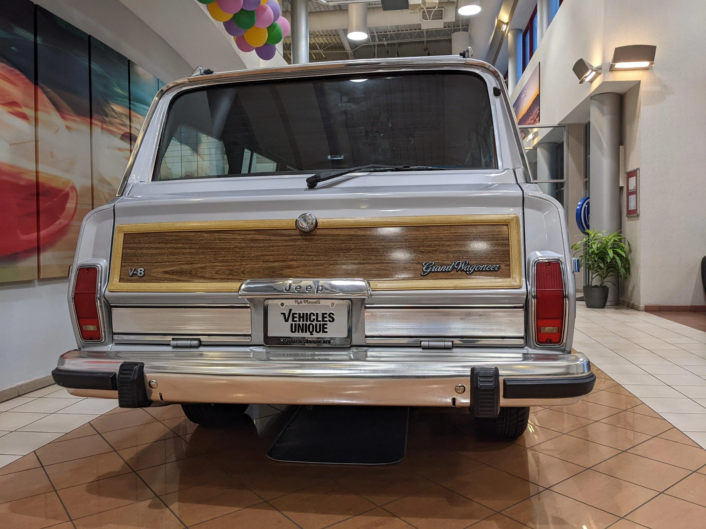Jeep Gladiator Nice 89 Grand Wagoneer PXL_20220426_120541559.MP