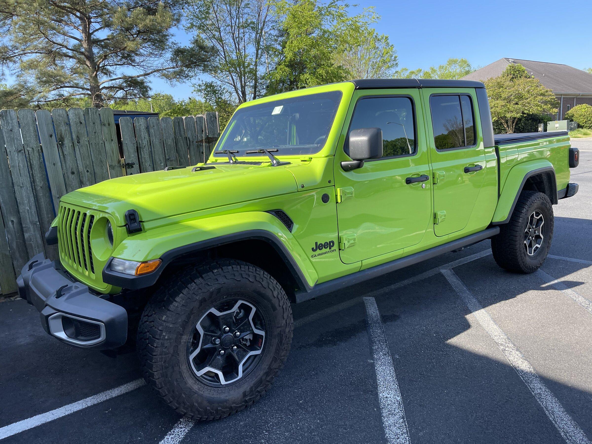 Jeep Gladiator Pic request: Sport with Rubicon Takeoffs DBCDE579-265B-4F9D-8FFD-3A59AAB4E57C