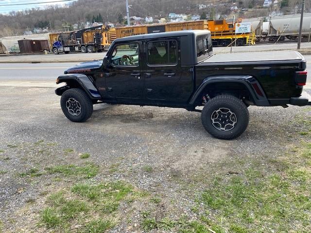 Jeep Gladiator Pictures Wanted - 33’s jeepafteraev