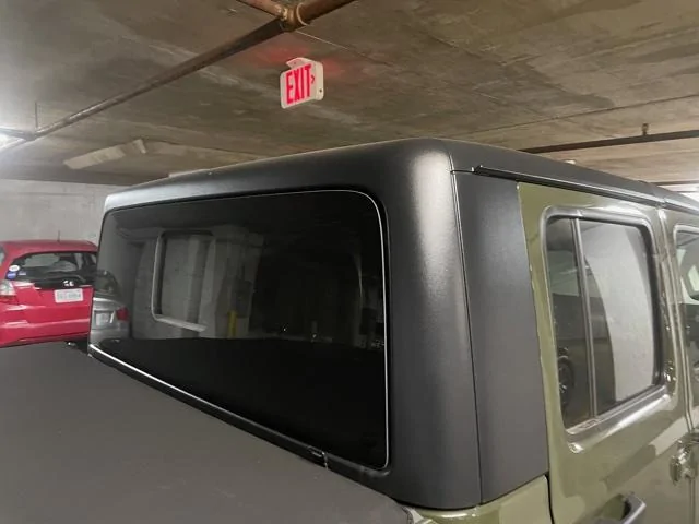 Jeep Gladiator Textured Black Hard Top image0