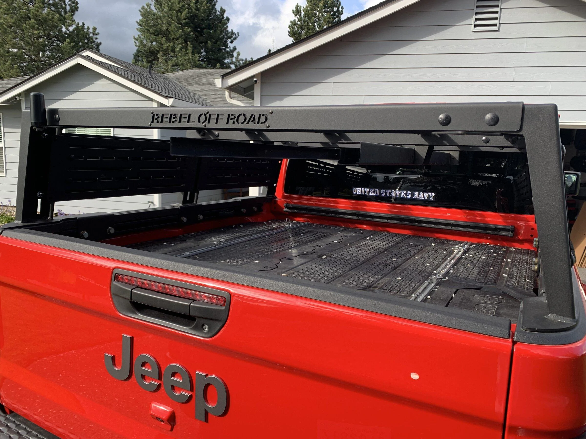 Jeep Gladiator Rebel Xplor Half Height bed rack IMG_9346