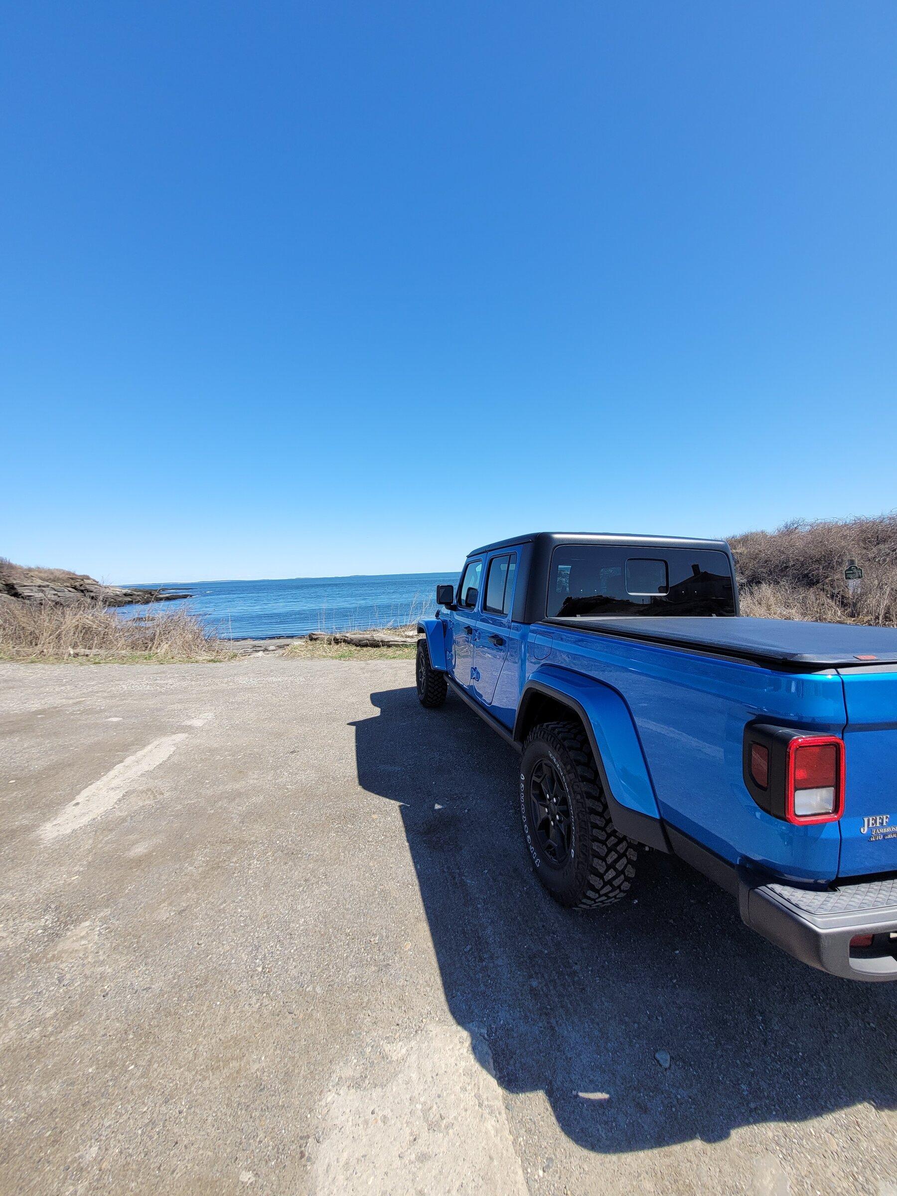 Jeep Gladiator HYDRO BLUE PEARL Gladiator JT Club 20220411_114012