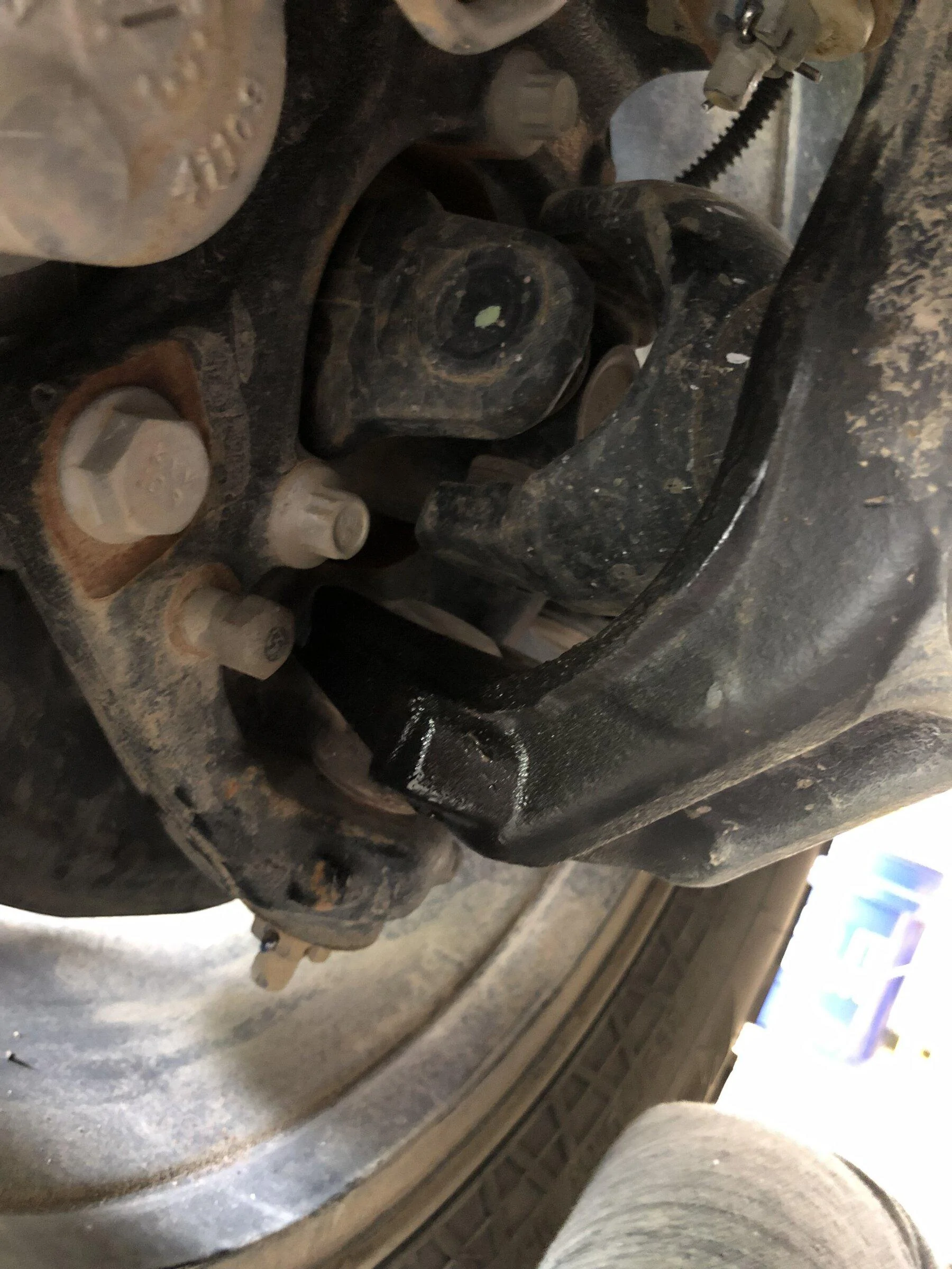 Jeep Gladiator Oil leaking from axle/knuckle B5C6642E-7A15-4E11-86EE-03179C544277