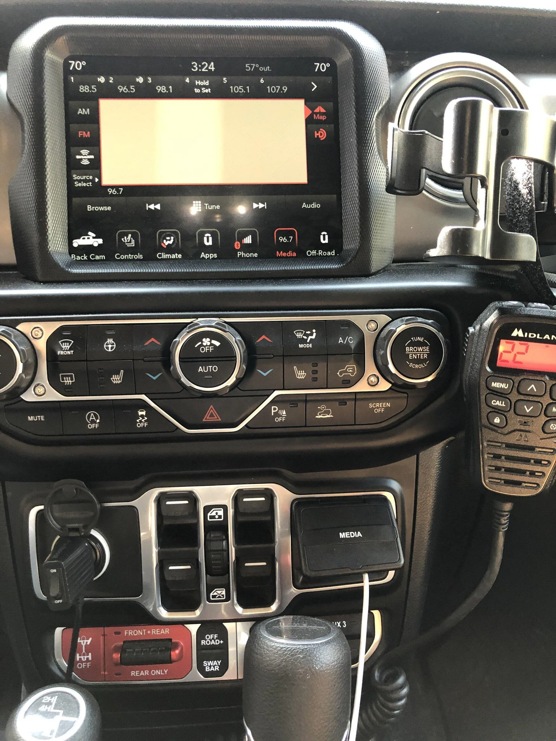 Jeep Gladiator Midland MXT275 Micro Mobile GMRS Stealth Install 22D20560-4959-40FB-9337-651FA37D4407