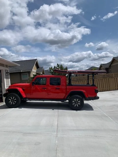 Jeep Gladiator Bak Revolver with Elevate rack system compatibility IMG_3408