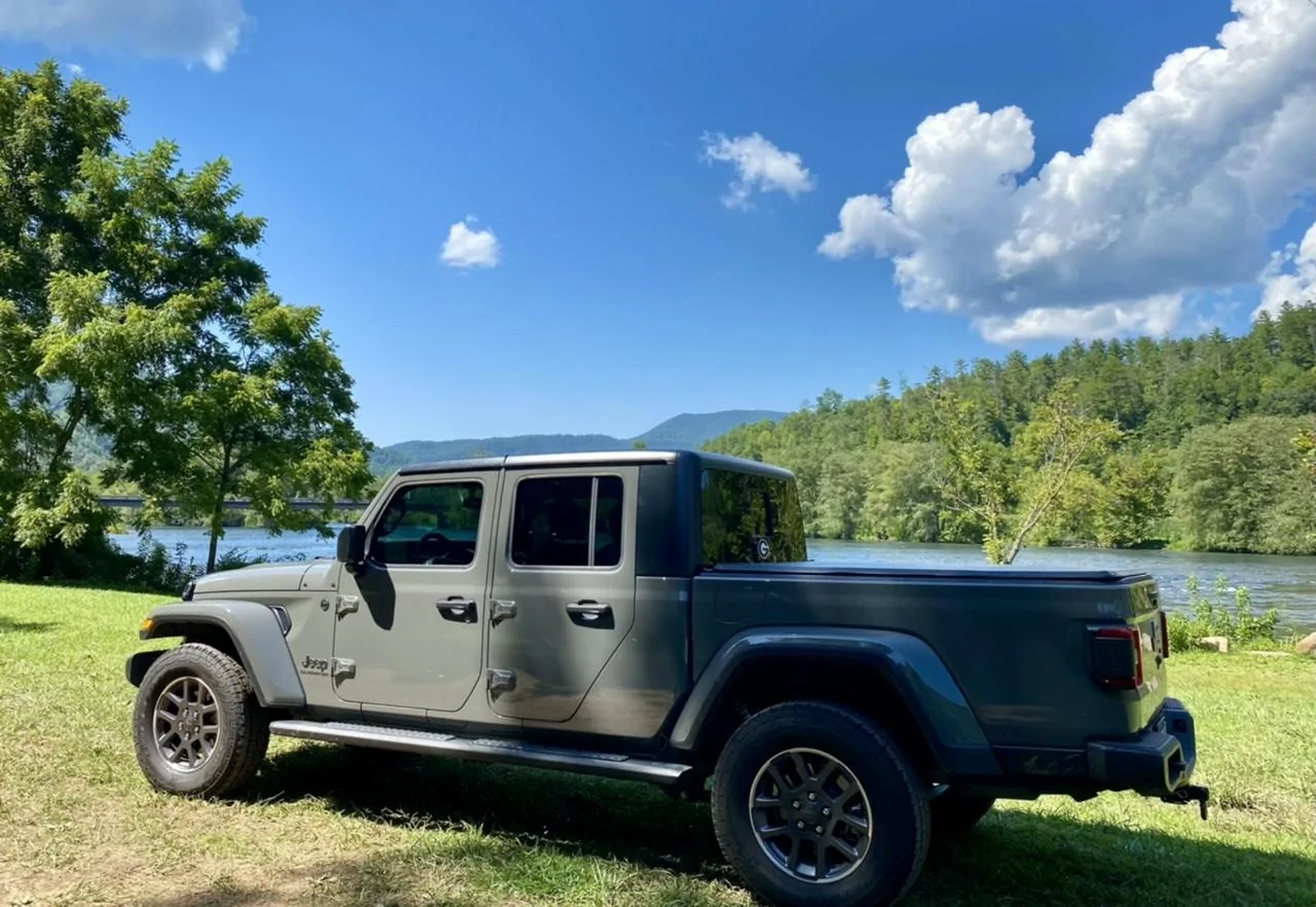 Jeep Gladiator Show me your window tint! EDF92C63-A715-4BE3-9DB1-9F166E377A67