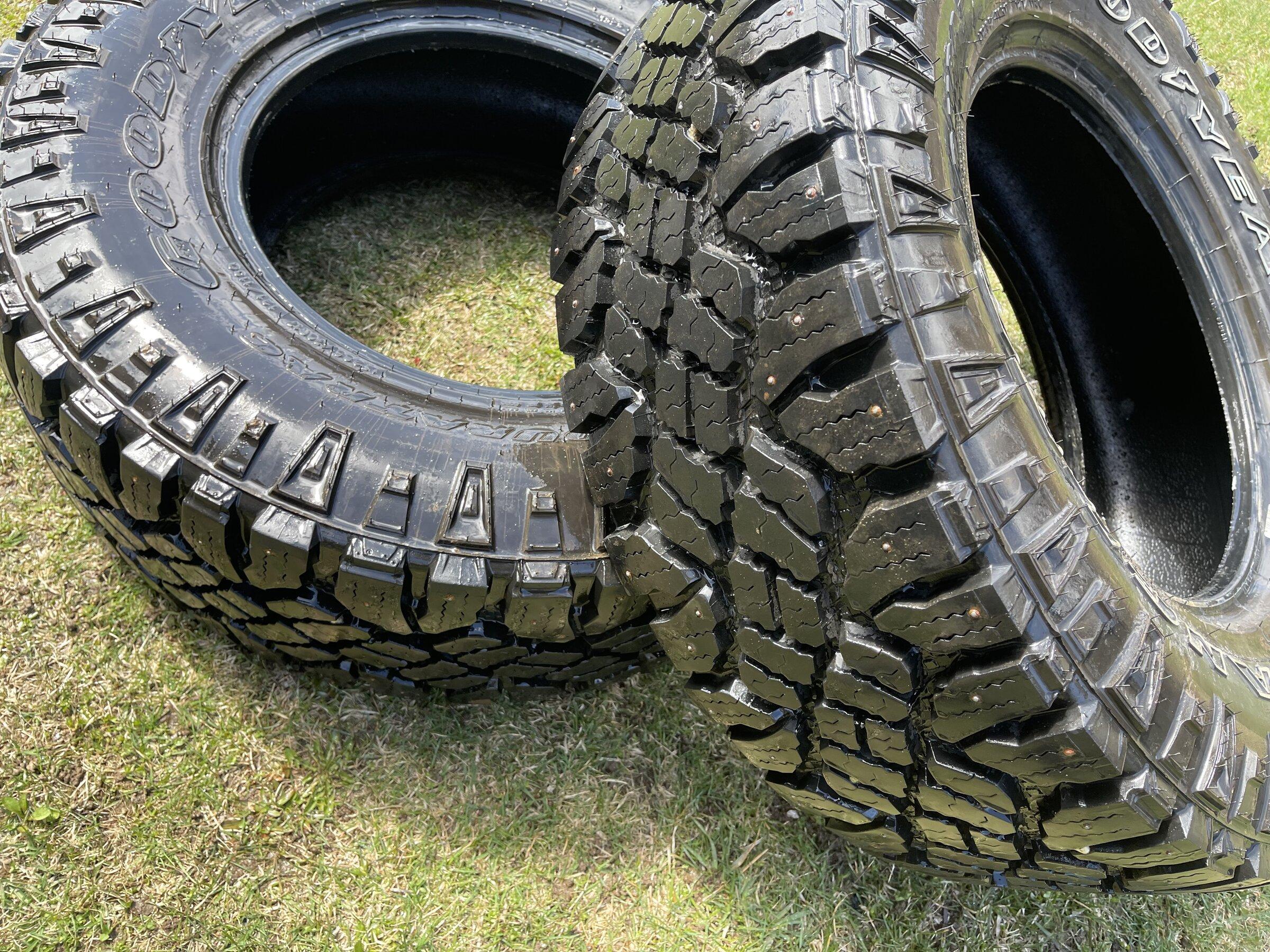 Jeep Gladiator Mojave Wheels and Winter Tires IMG_3798