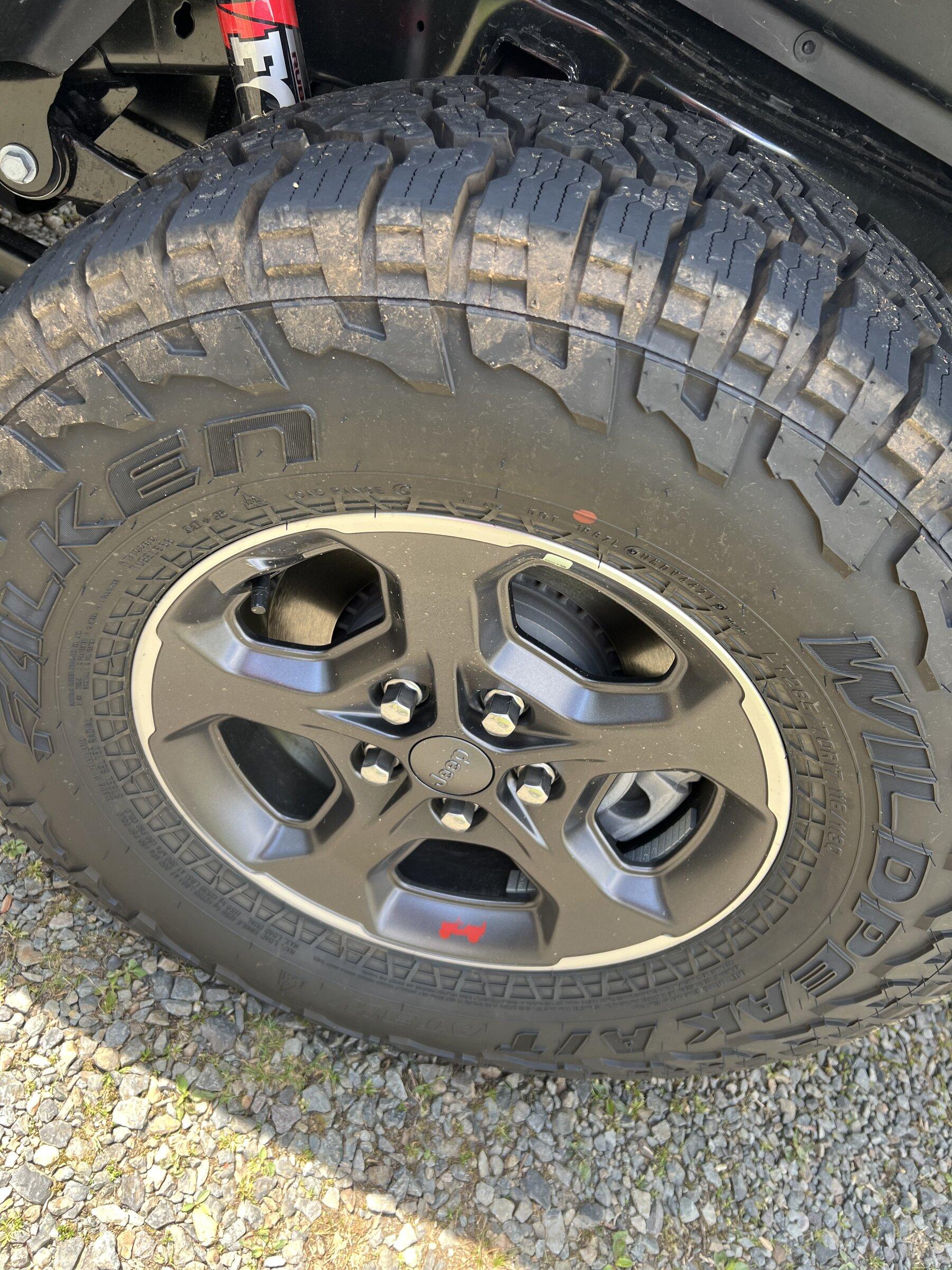 Jeep Gladiator 5 2022 Stock Rubicon wheels and Falken Wildpeak A/t tires $1000 A6D9A48F-8420-410A-AF0B-1C4E1080F1B9