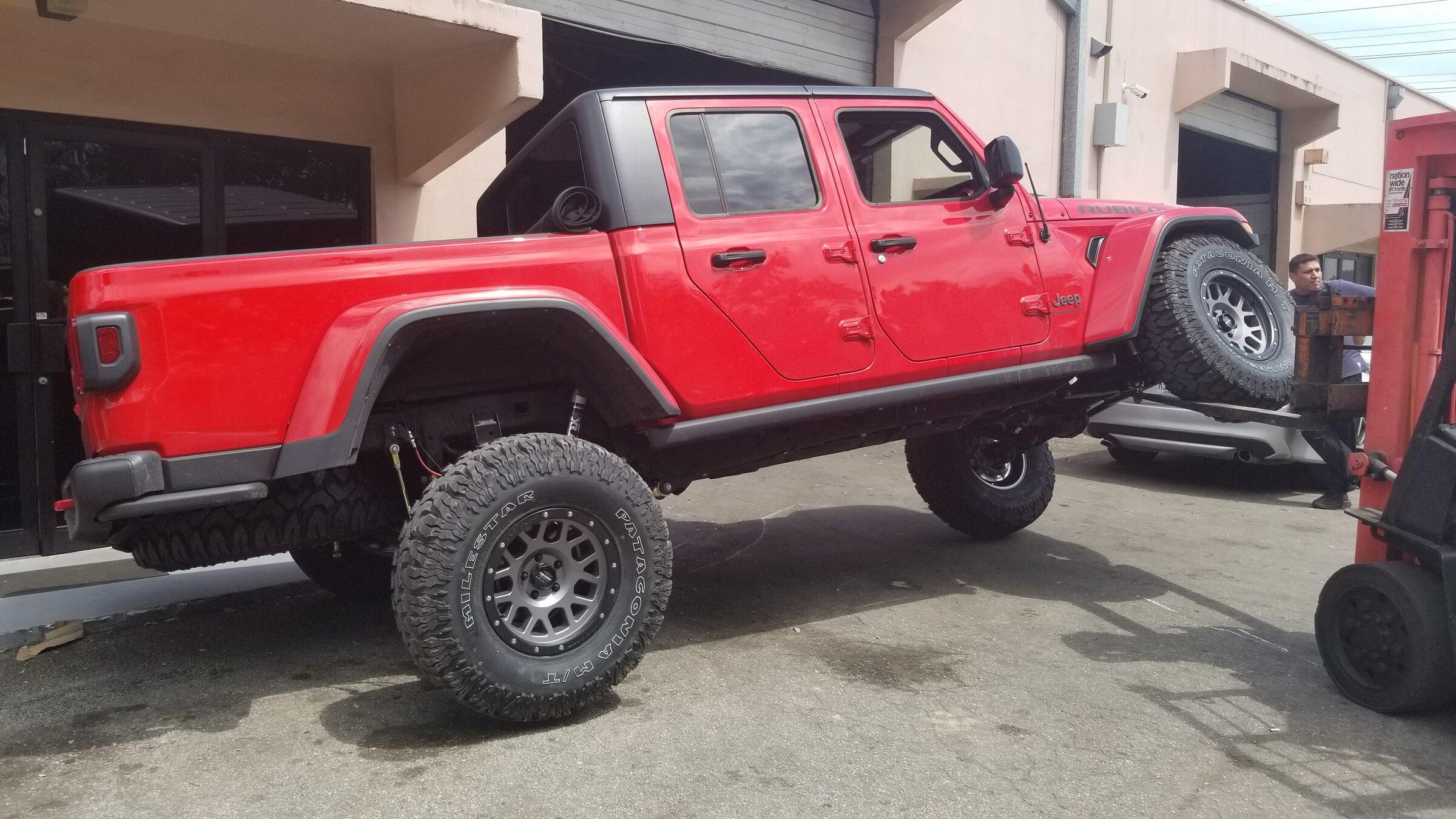 Jeep Gladiator Clayton Off Road JT Suspension Systems 20220427_150804