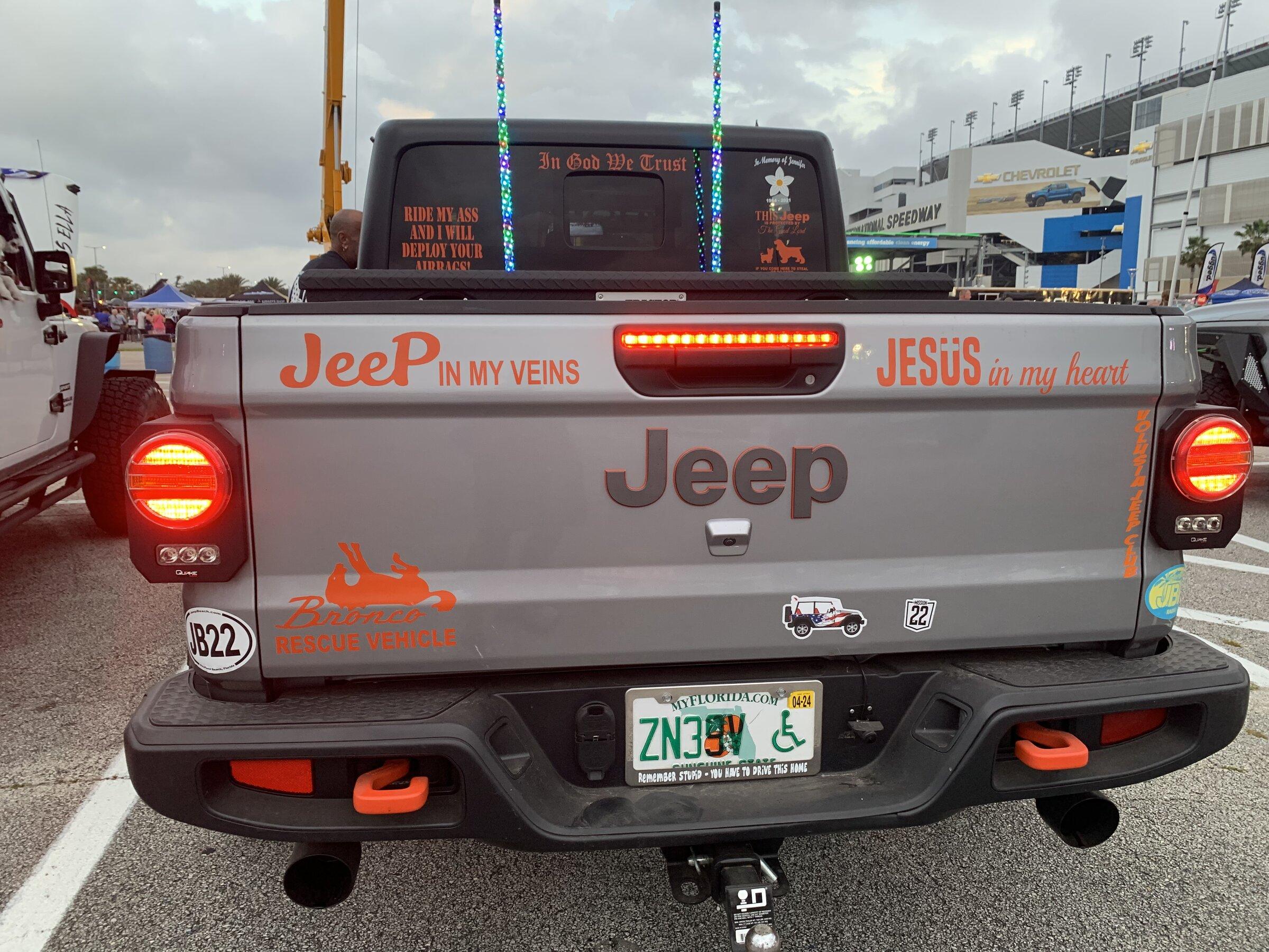 Jeep Gladiator What did you do WITH your Gladiator today? 43663C5E-84C1-4D7E-8854-D842E5851227