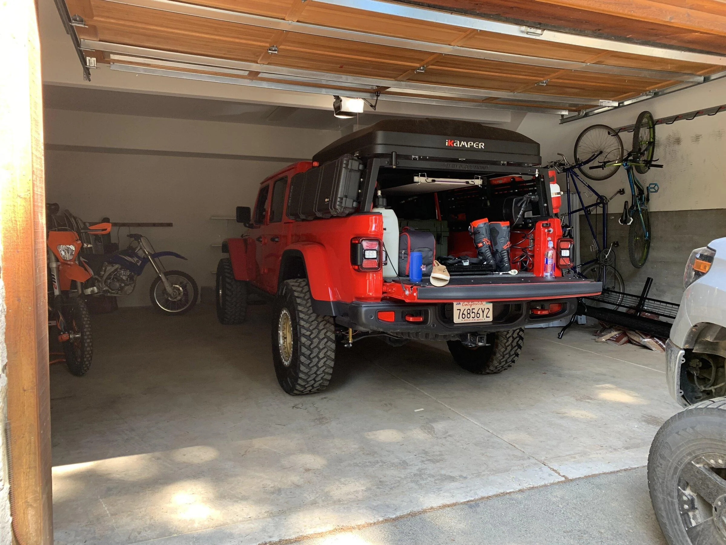 Jeep Gladiator Rebel Xplor Half Height bed rack IMG_7024