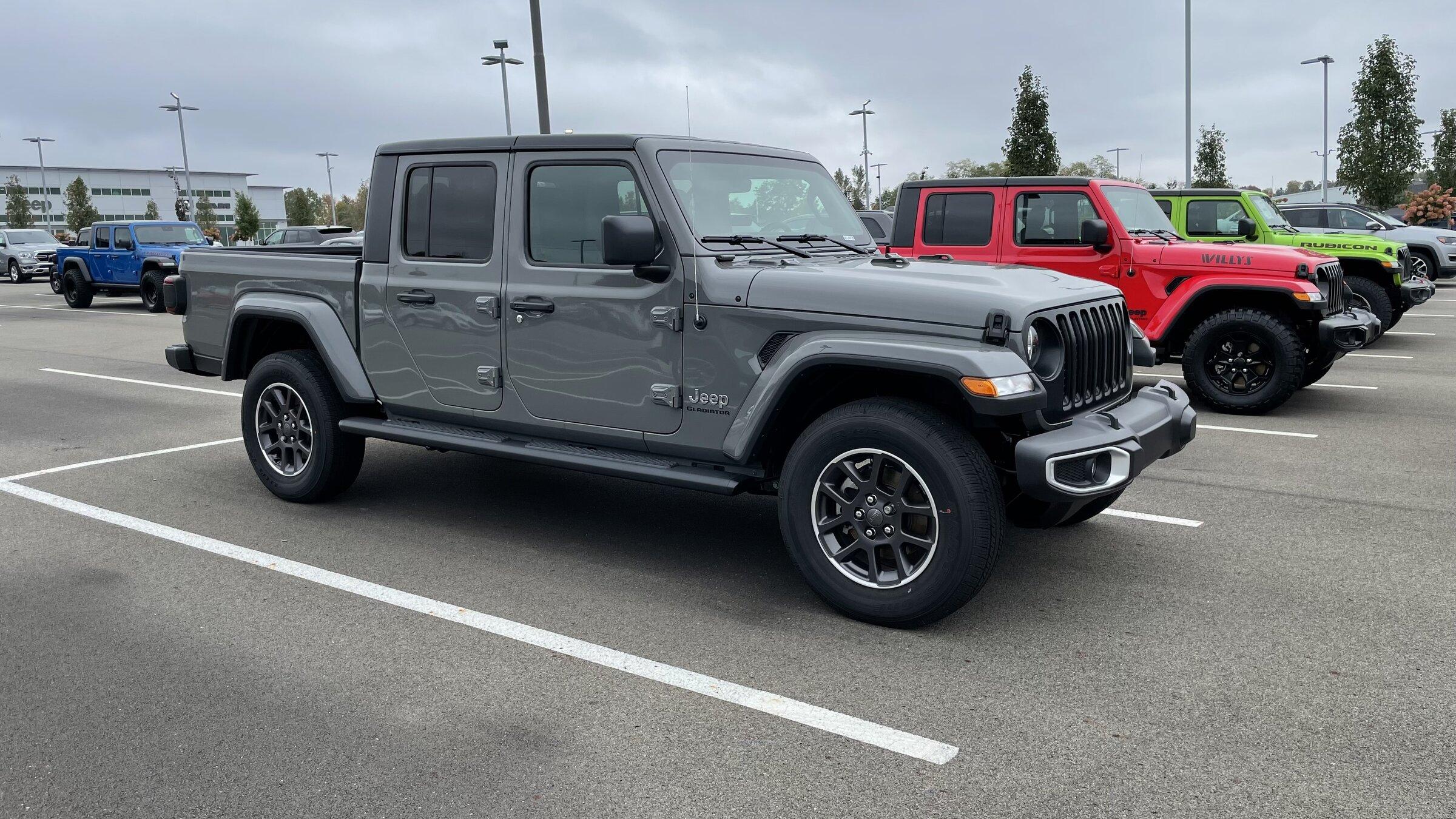 Jeep Gladiator My turn 3D44ED7E-7222-44C7-991A-203160F3AE49