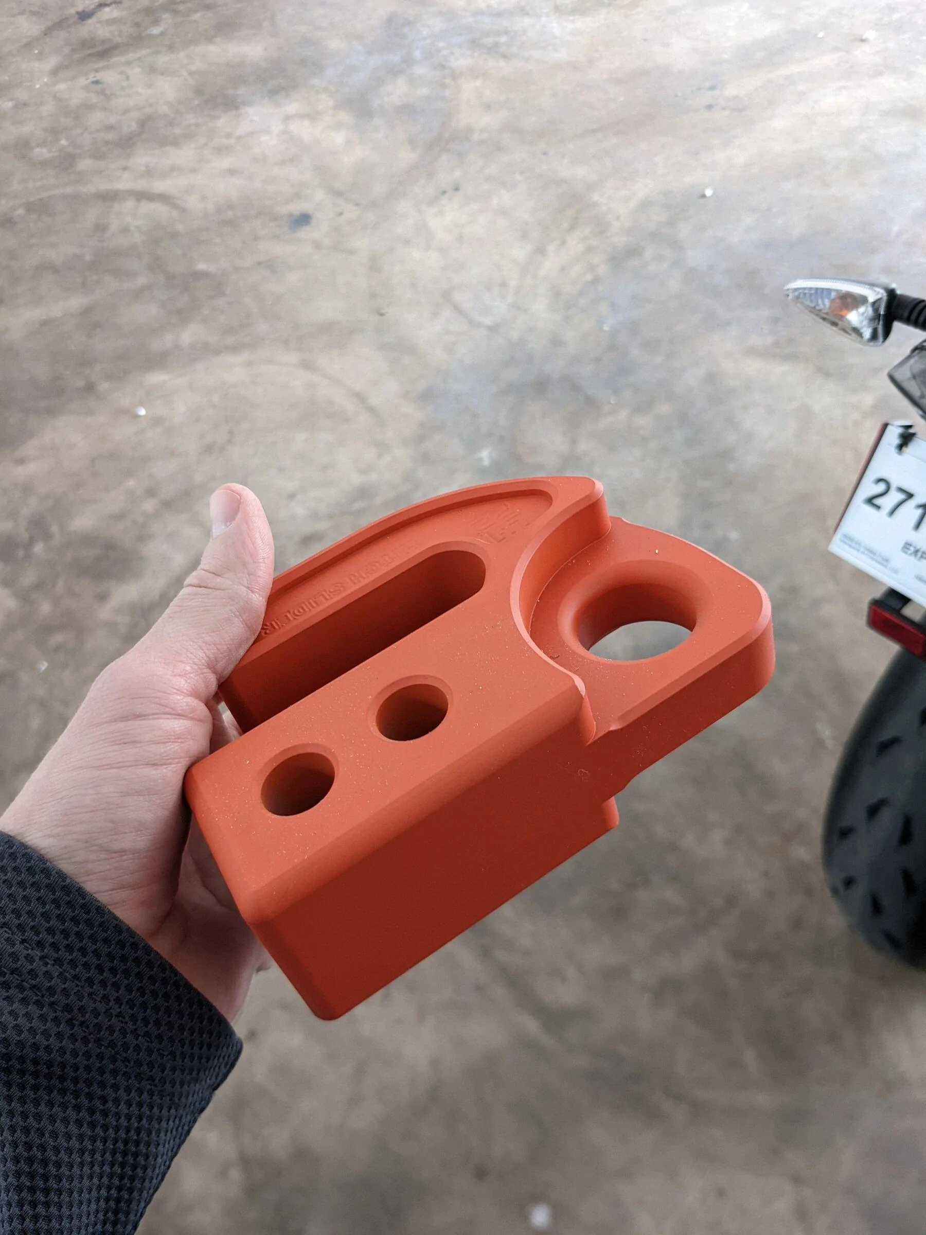 Jeep Gladiator Apex Designs autoLYNX swaybar disconnect and 4122 hitch slider SOLD PXL_20220426_202222497