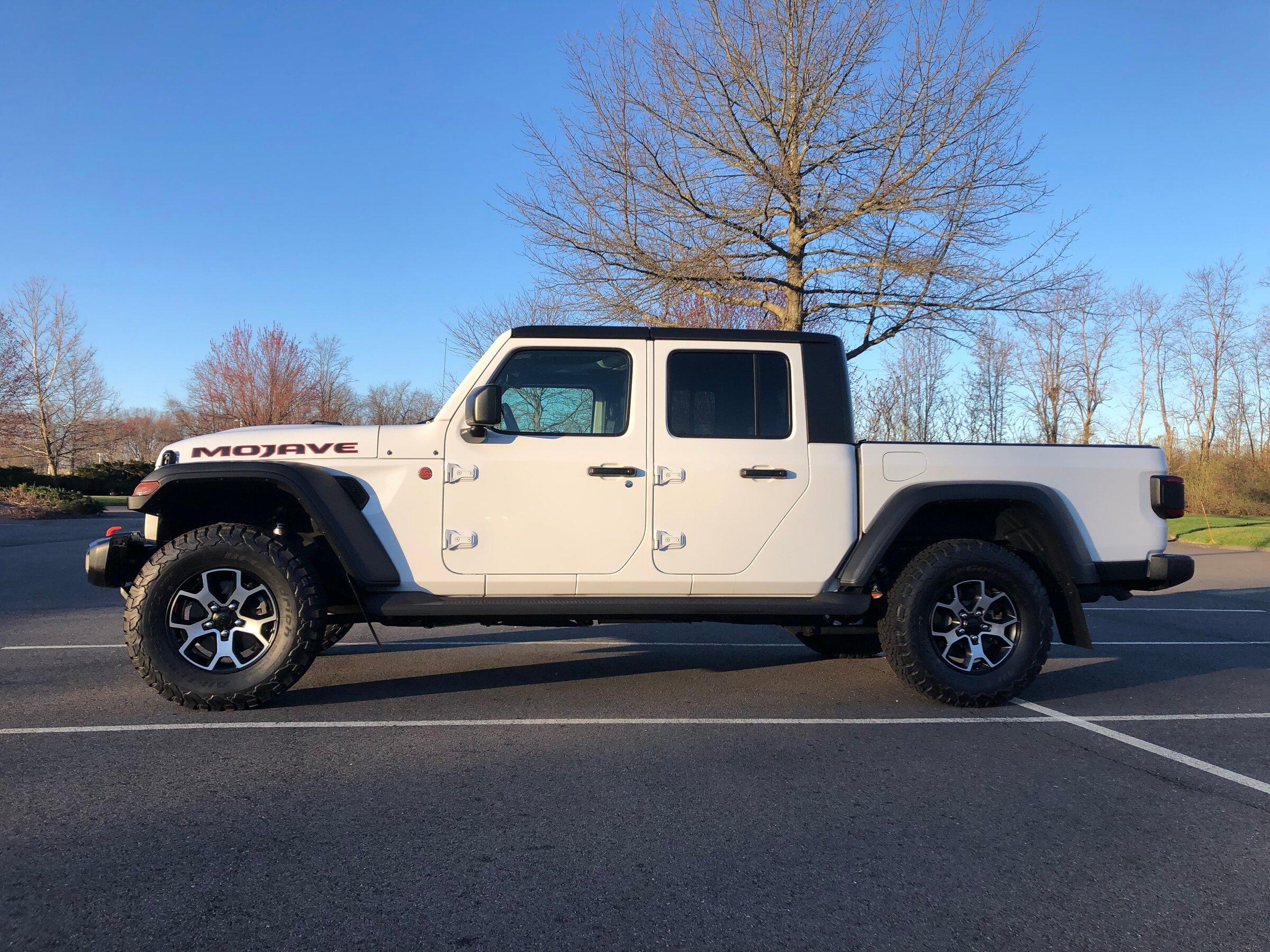 Jeep Gladiator Falken Wildpeak AT3W !WOW! JT with JLR wheels and tires