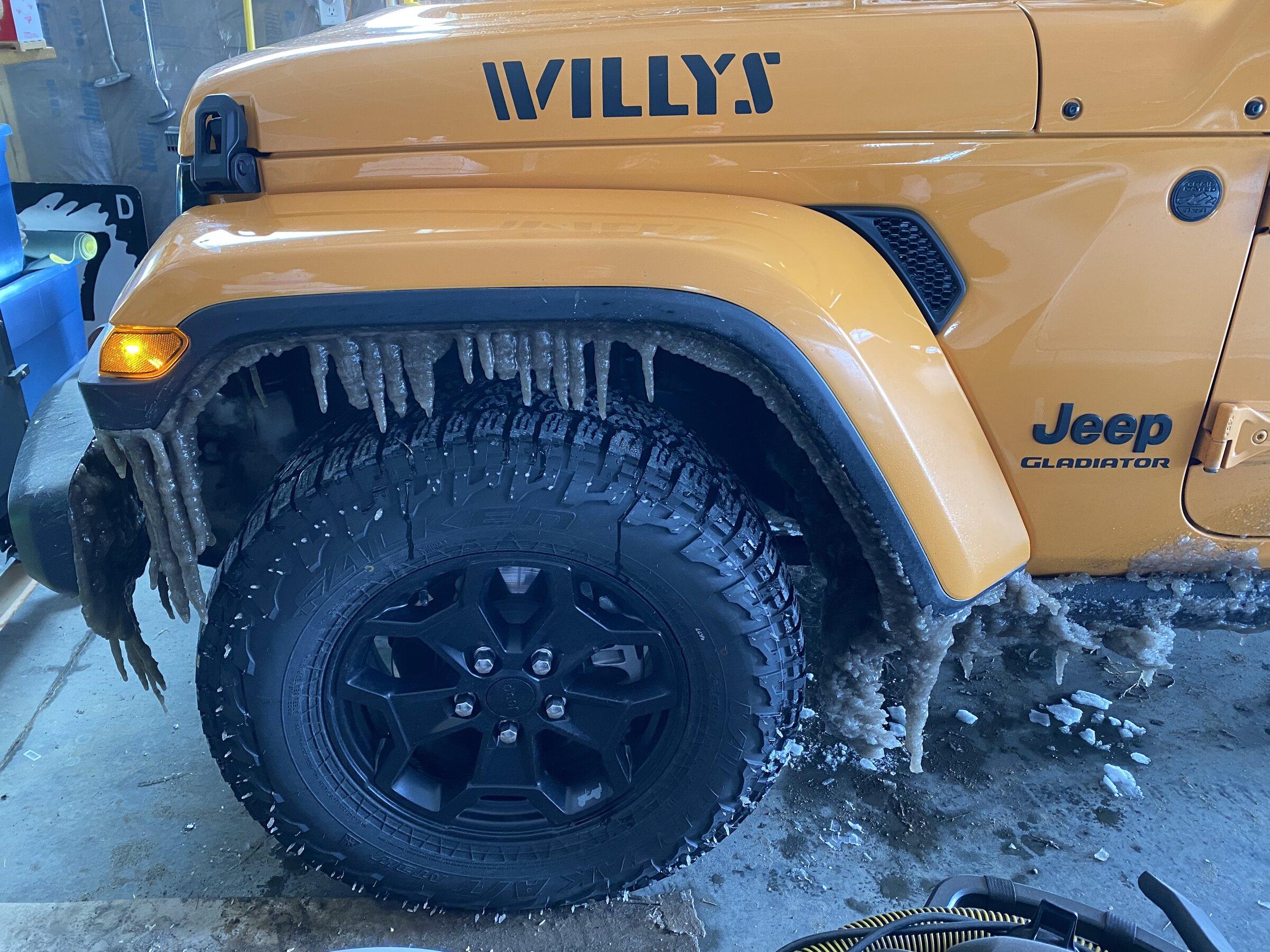 Jeep Gladiator Falken Wildpeak AT3W !WOW! AF7D9ECD-73F9-4B28-8501-B4E70CE71CCA